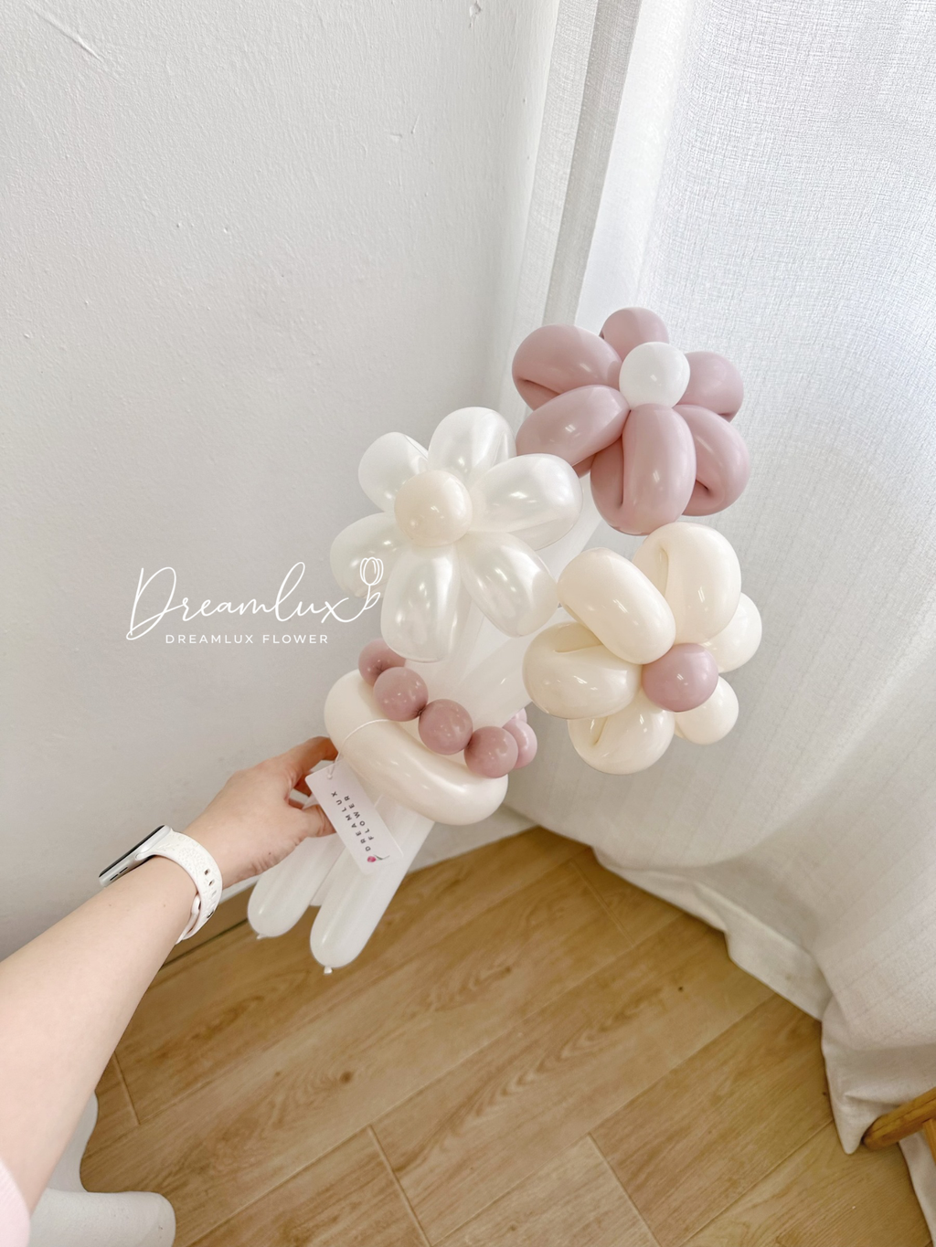 Copy of  Dreamlux flower (Logo)