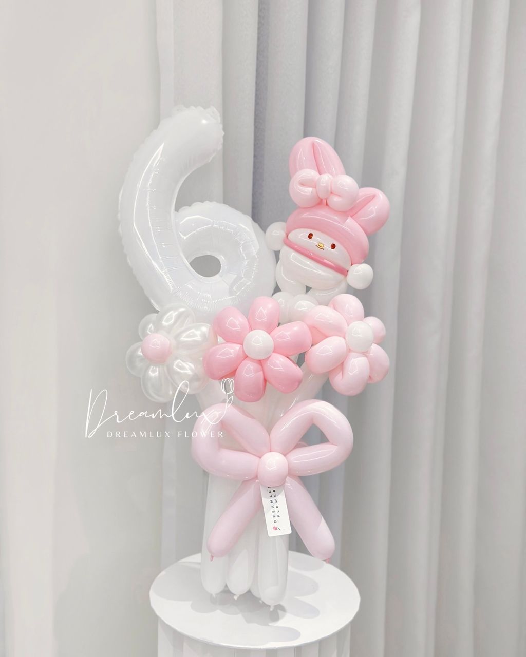 Copy of  Dreamlux flower (Logo)