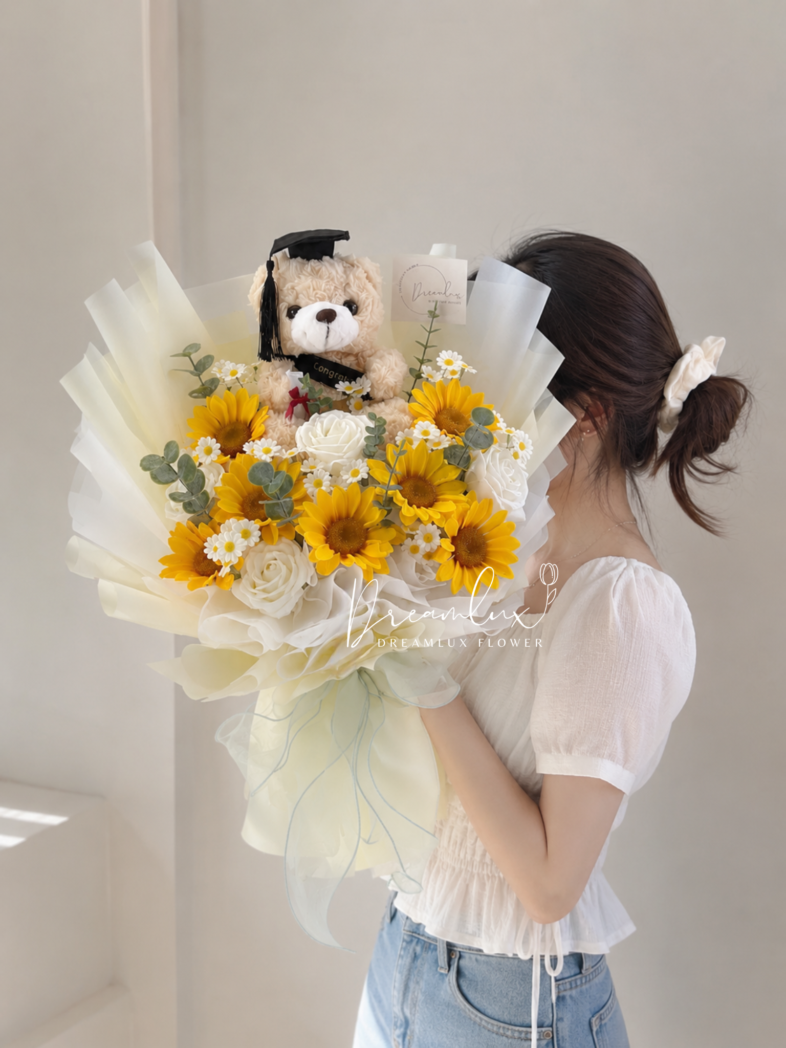 Copy of  Dreamlux flower (Logo)