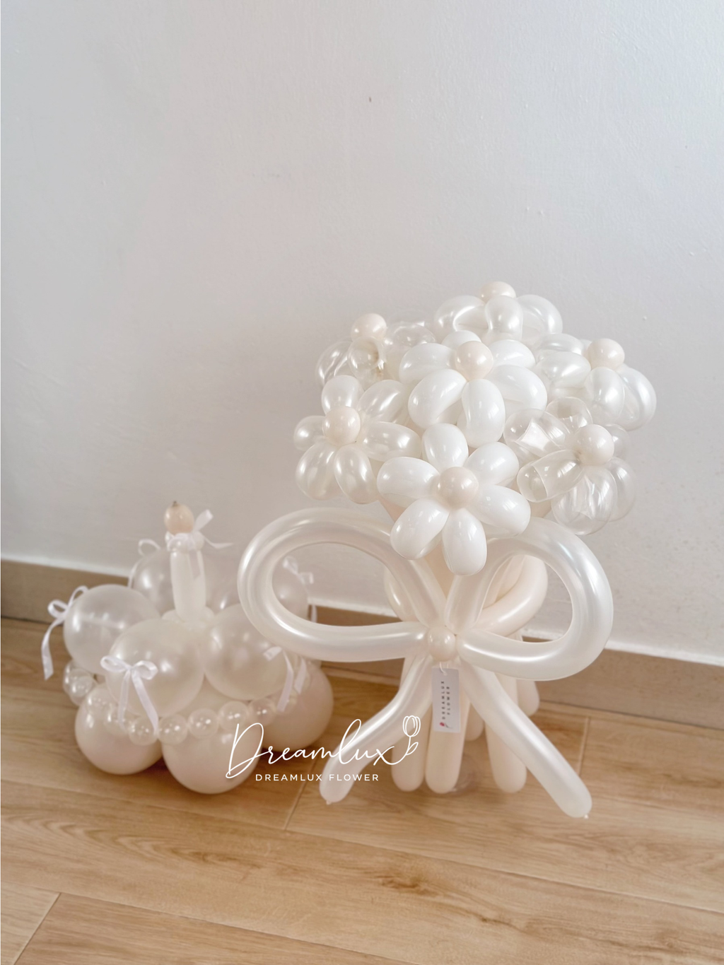 Copy of  Dreamlux flower (Logo)