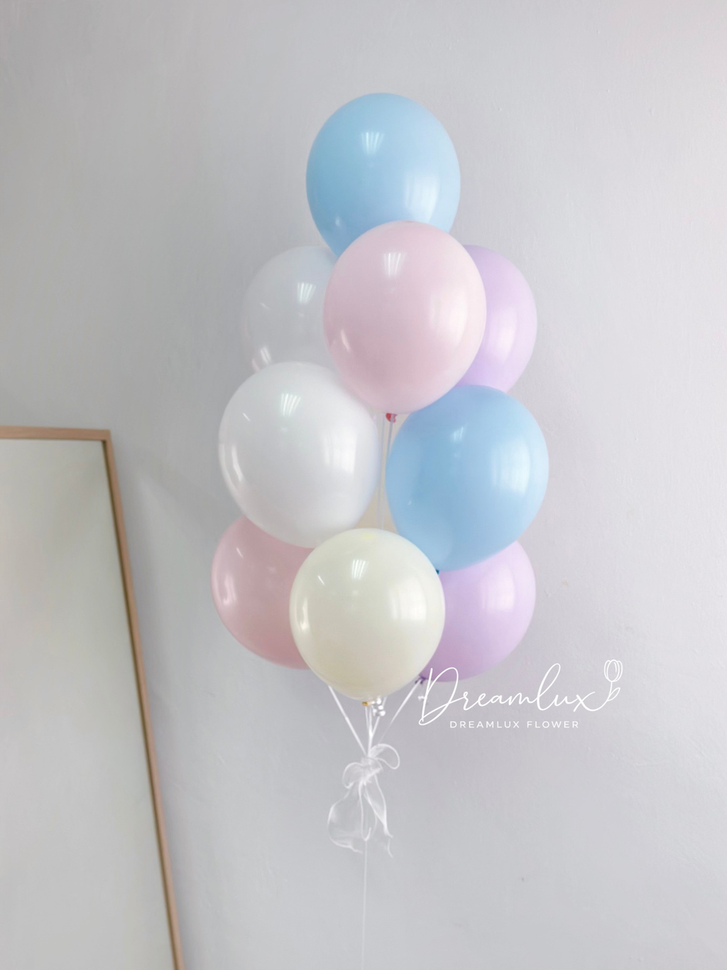 Copy of  Dreamlux flower (Logo)