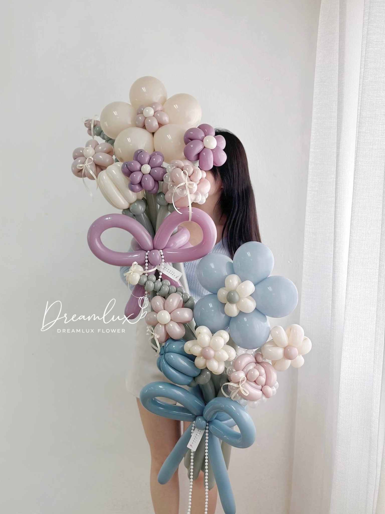 Copy of  Dreamlux flower (Logo)