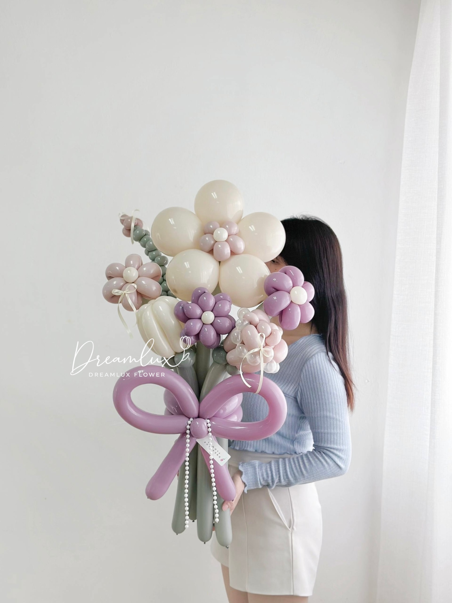 Copy of  Dreamlux flower (Logo)