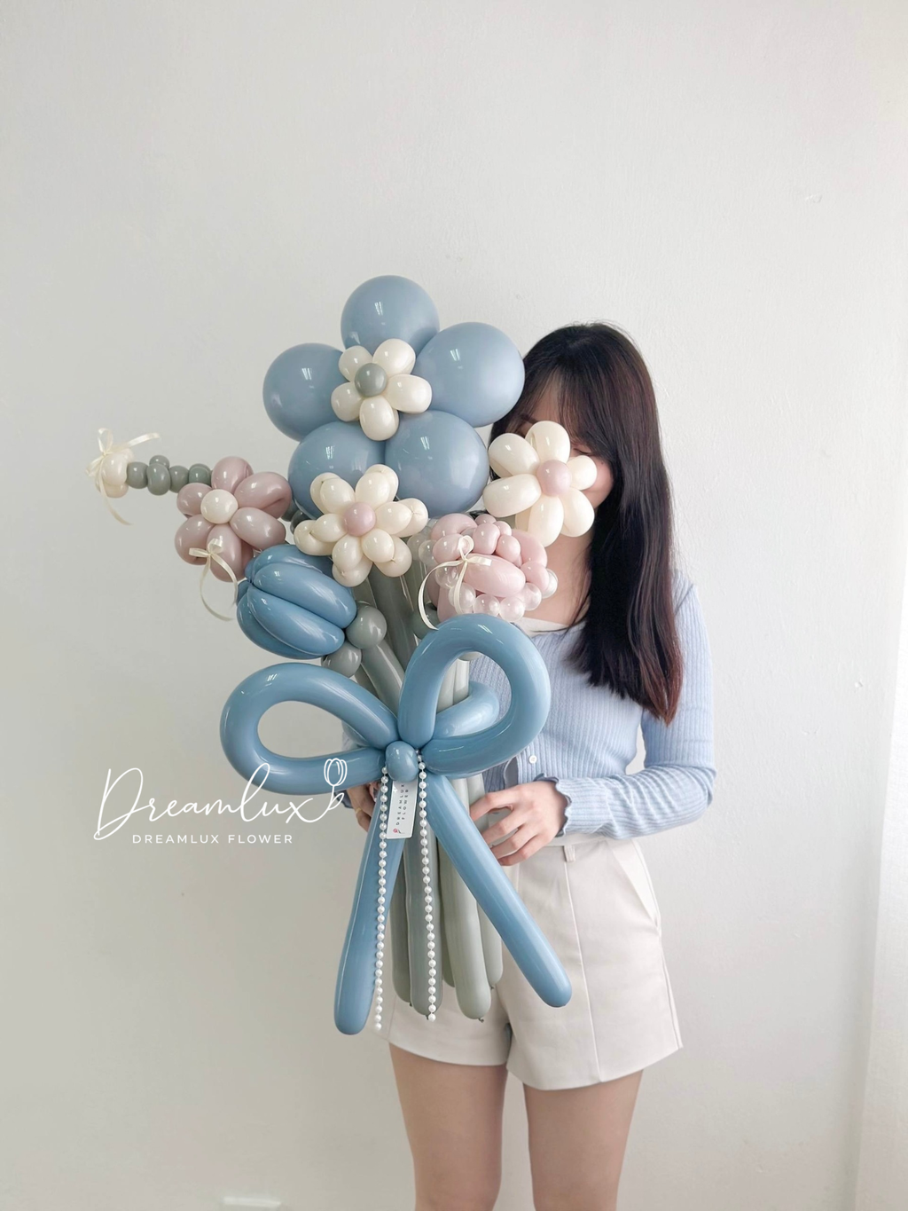 Copy of  Dreamlux flower (Logo)