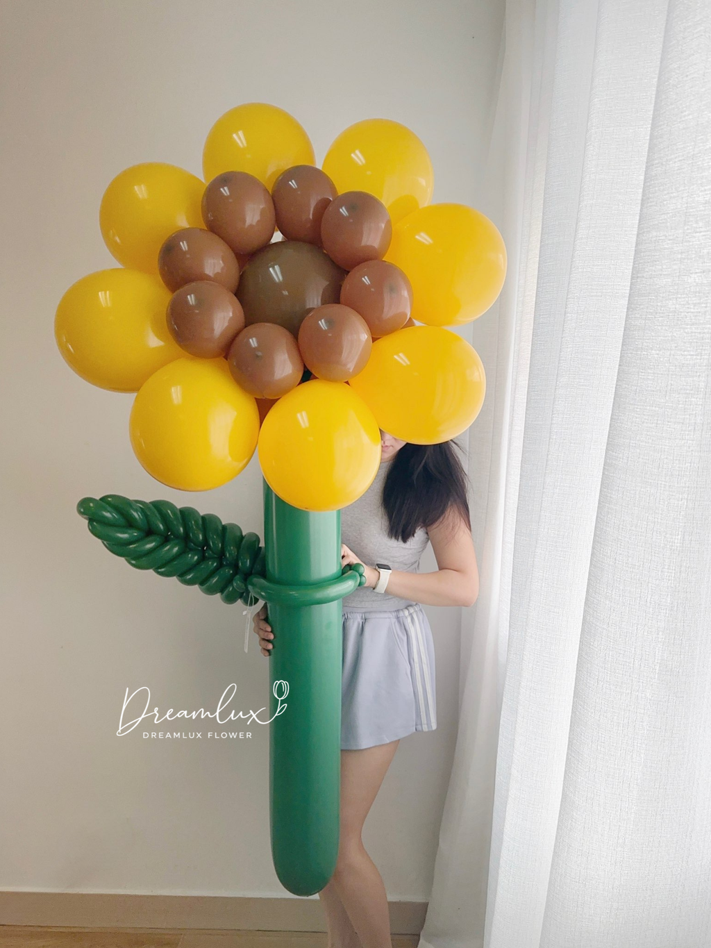Copy of  Dreamlux flower (Logo)