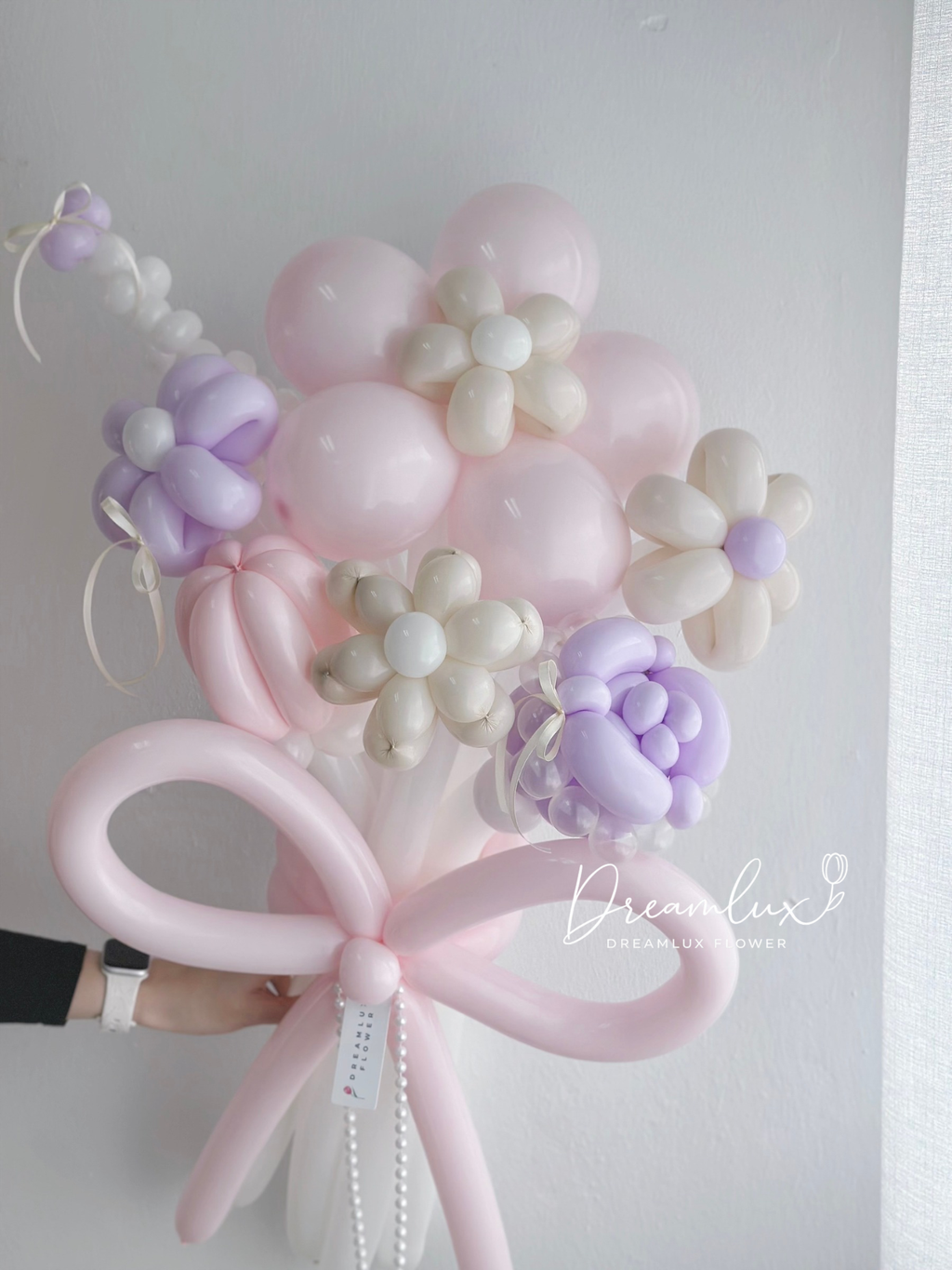 Copy of  Dreamlux flower (Logo)