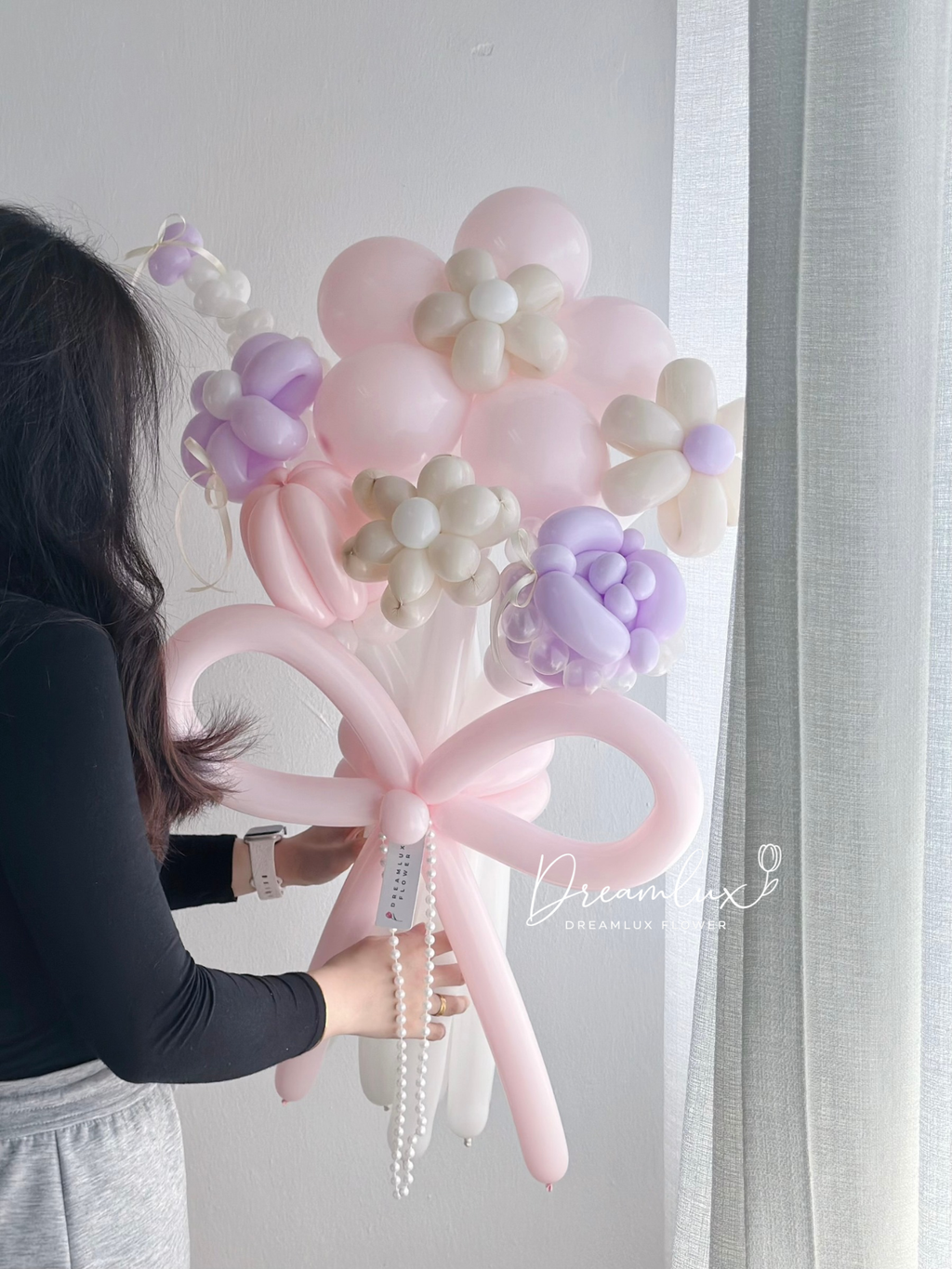 Copy of  Dreamlux flower (Logo)