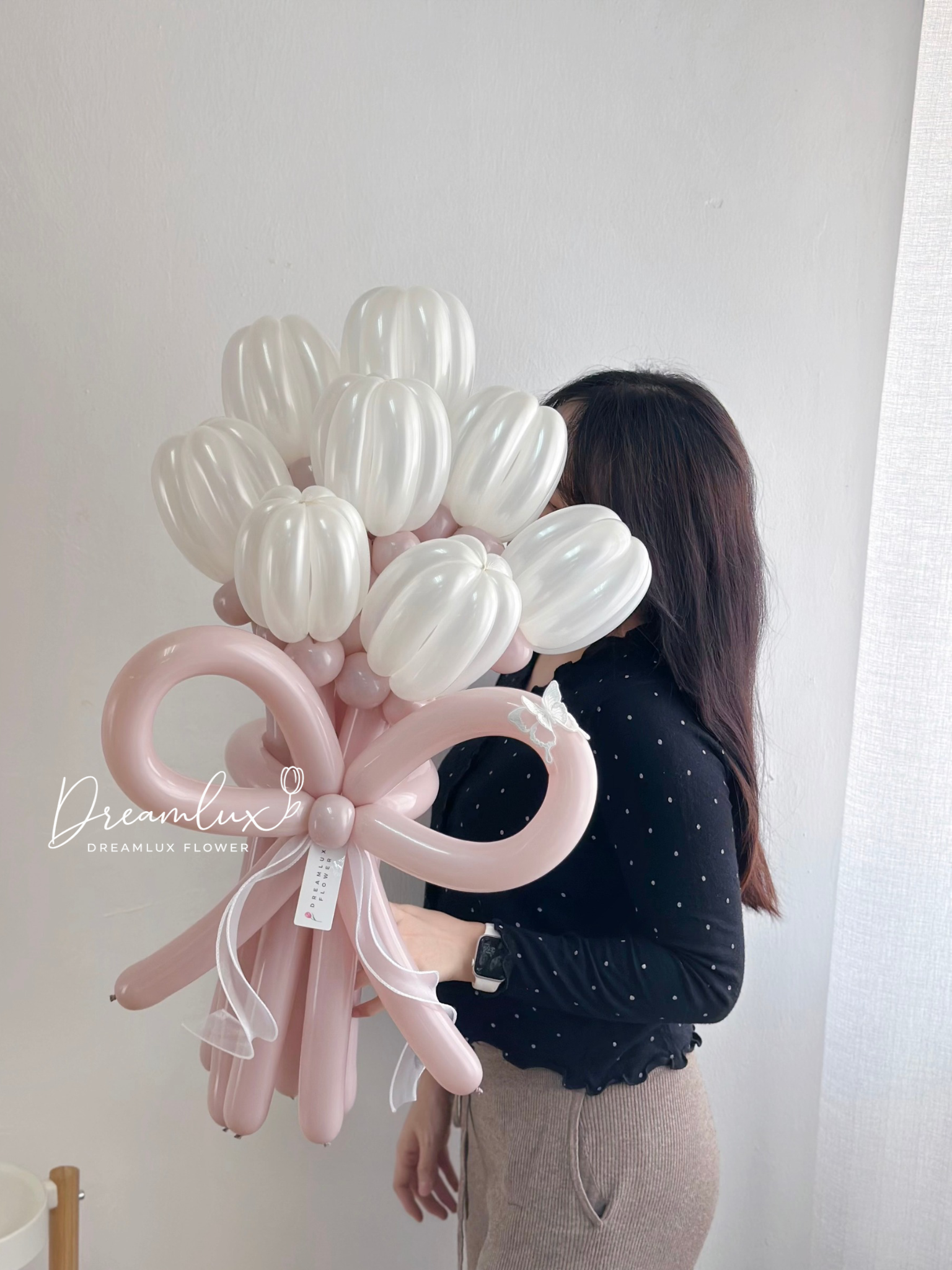 Copy of  Dreamlux flower (Logo)