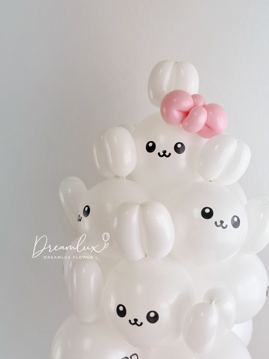 Copy of  Dreamlux flower (Logo)