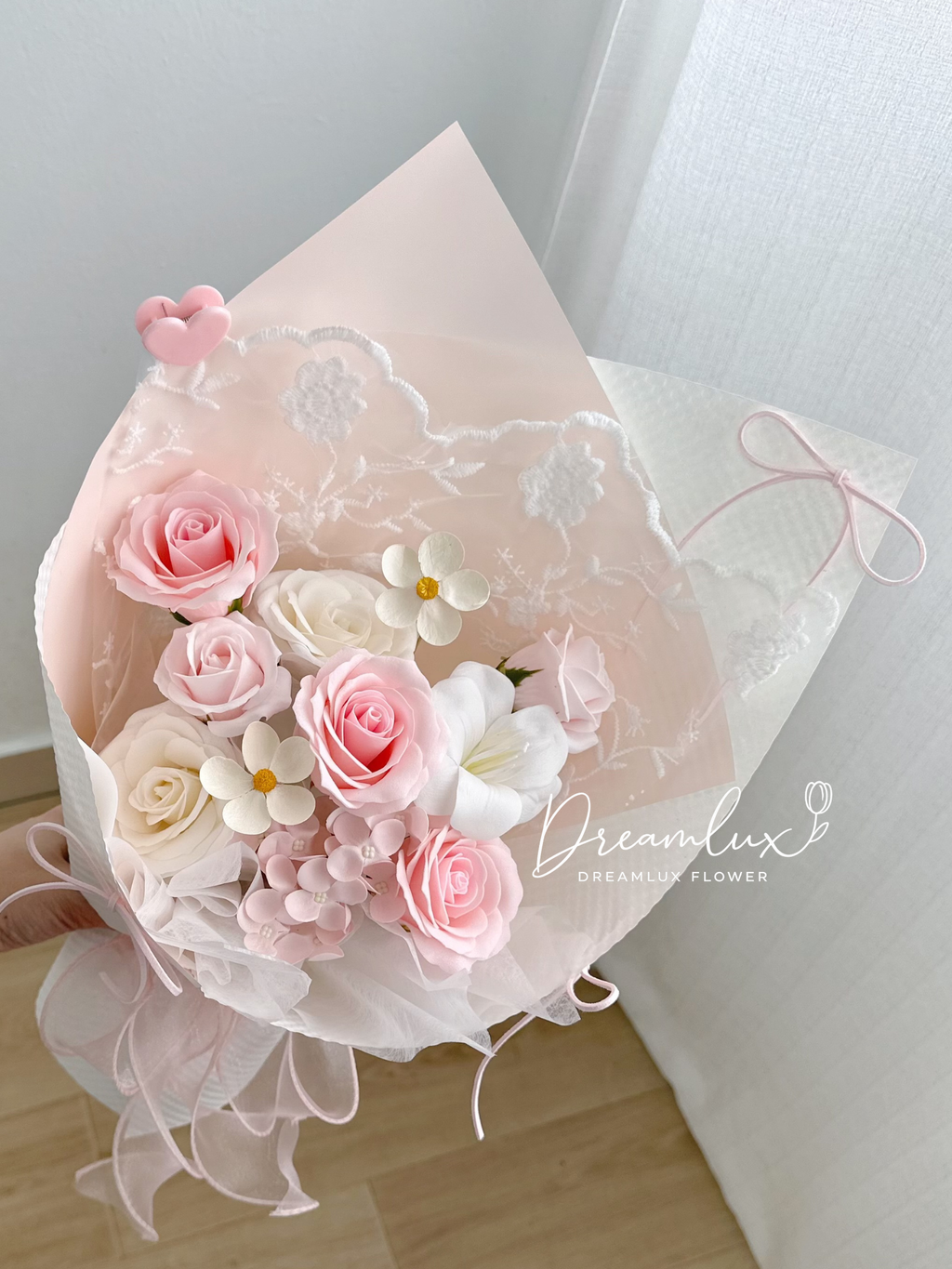 Copy of  Dreamlux flower (Logo)