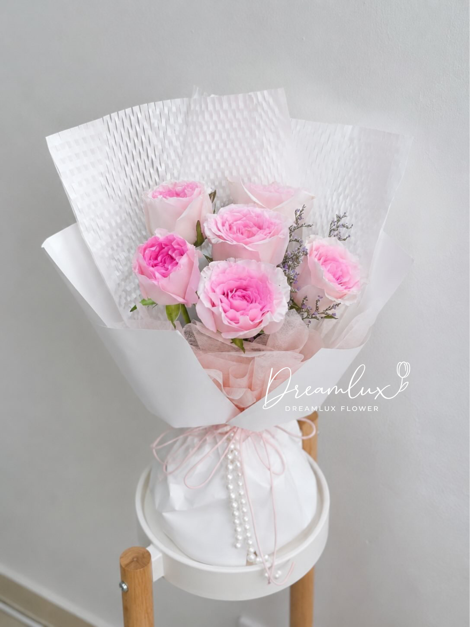 Copy of  Dreamlux flower (Logo)