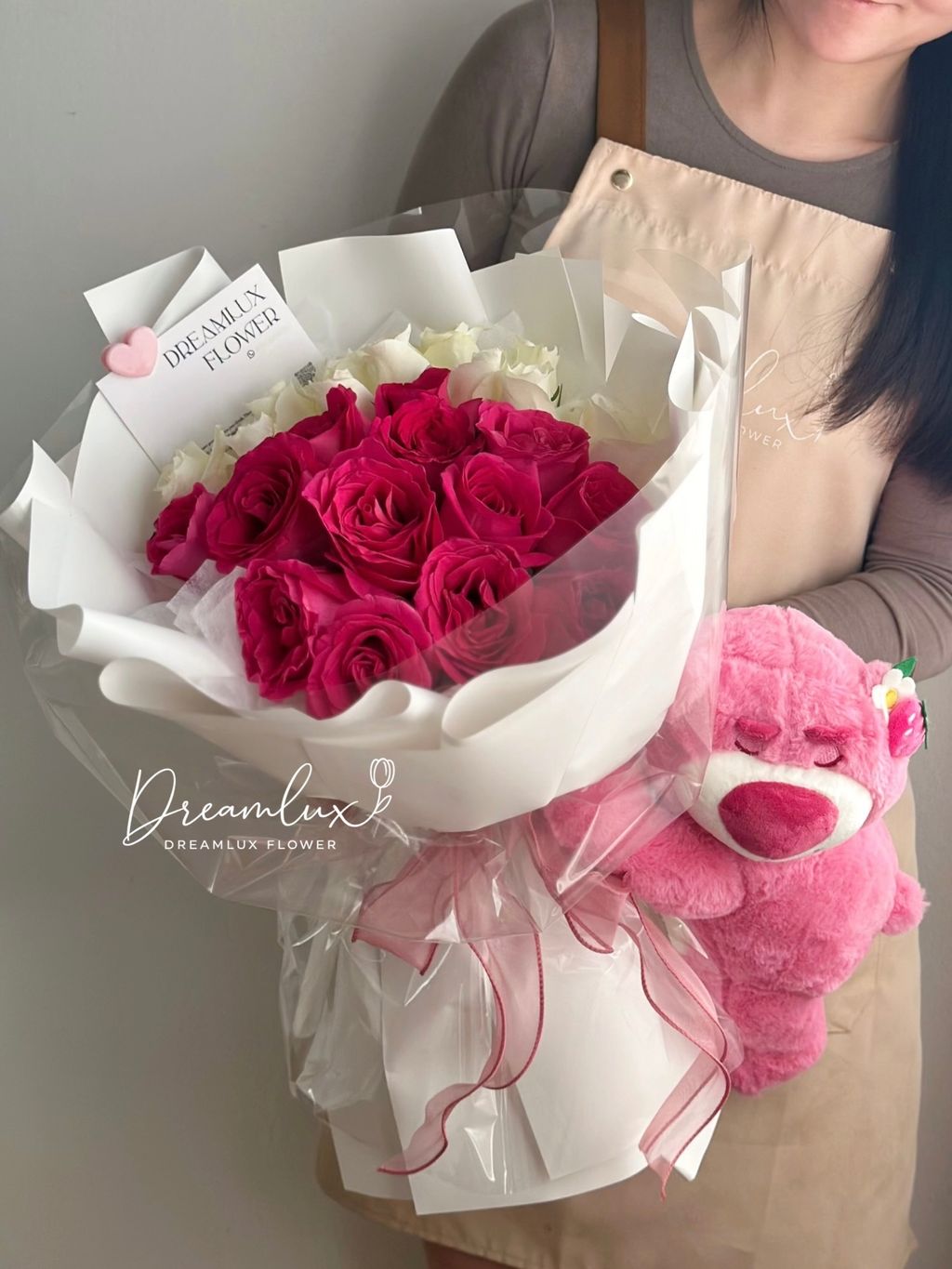 Copy of  Dreamlux flower (Logo)