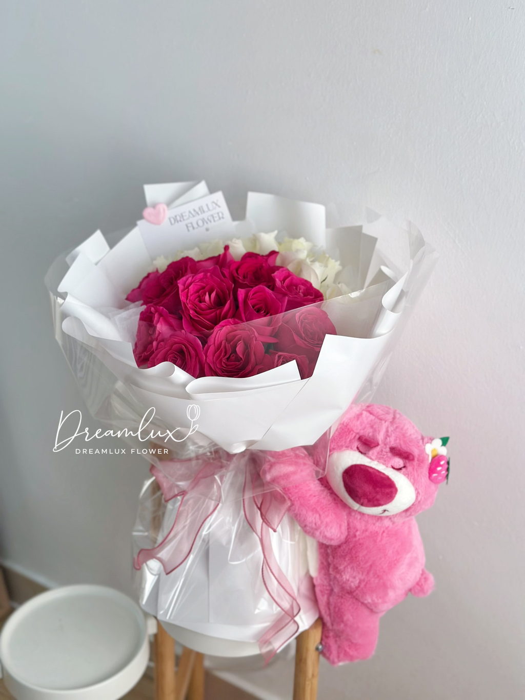 Copy of  Dreamlux flower (Logo)