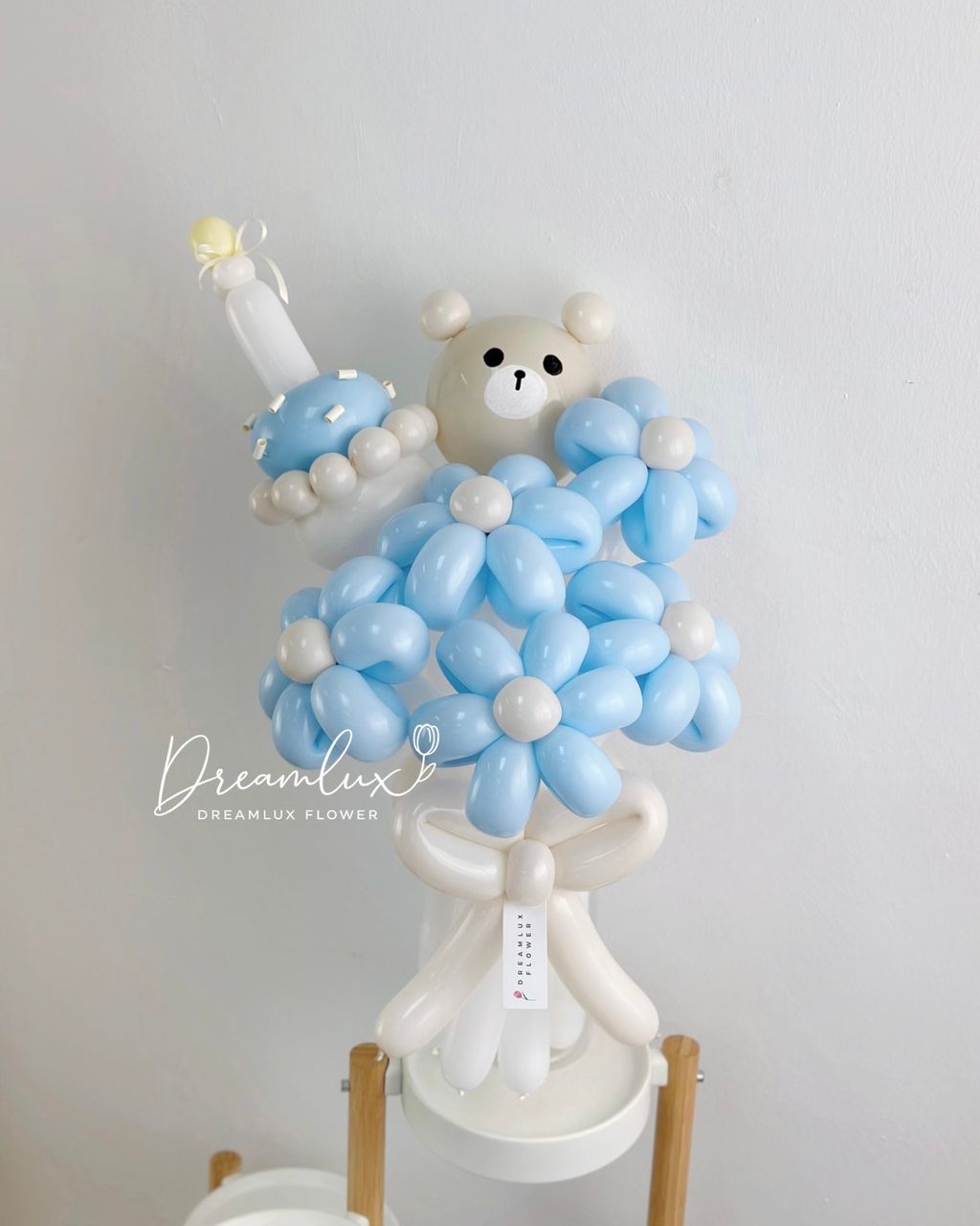 Copy of  Dreamlux flower (Logo)