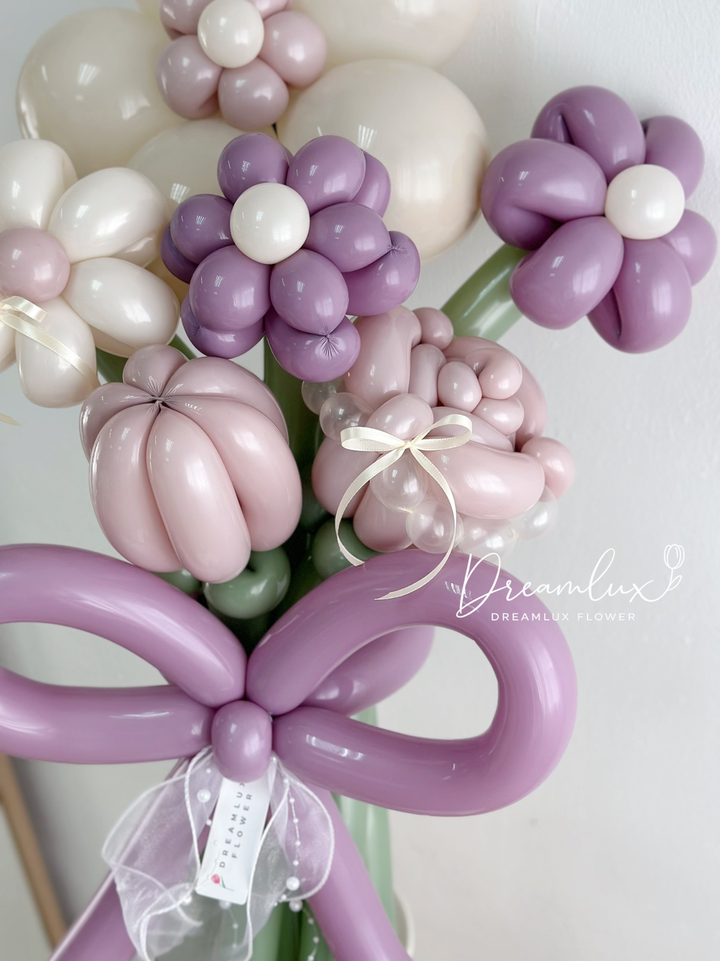 Copy of  Dreamlux flower (Logo)