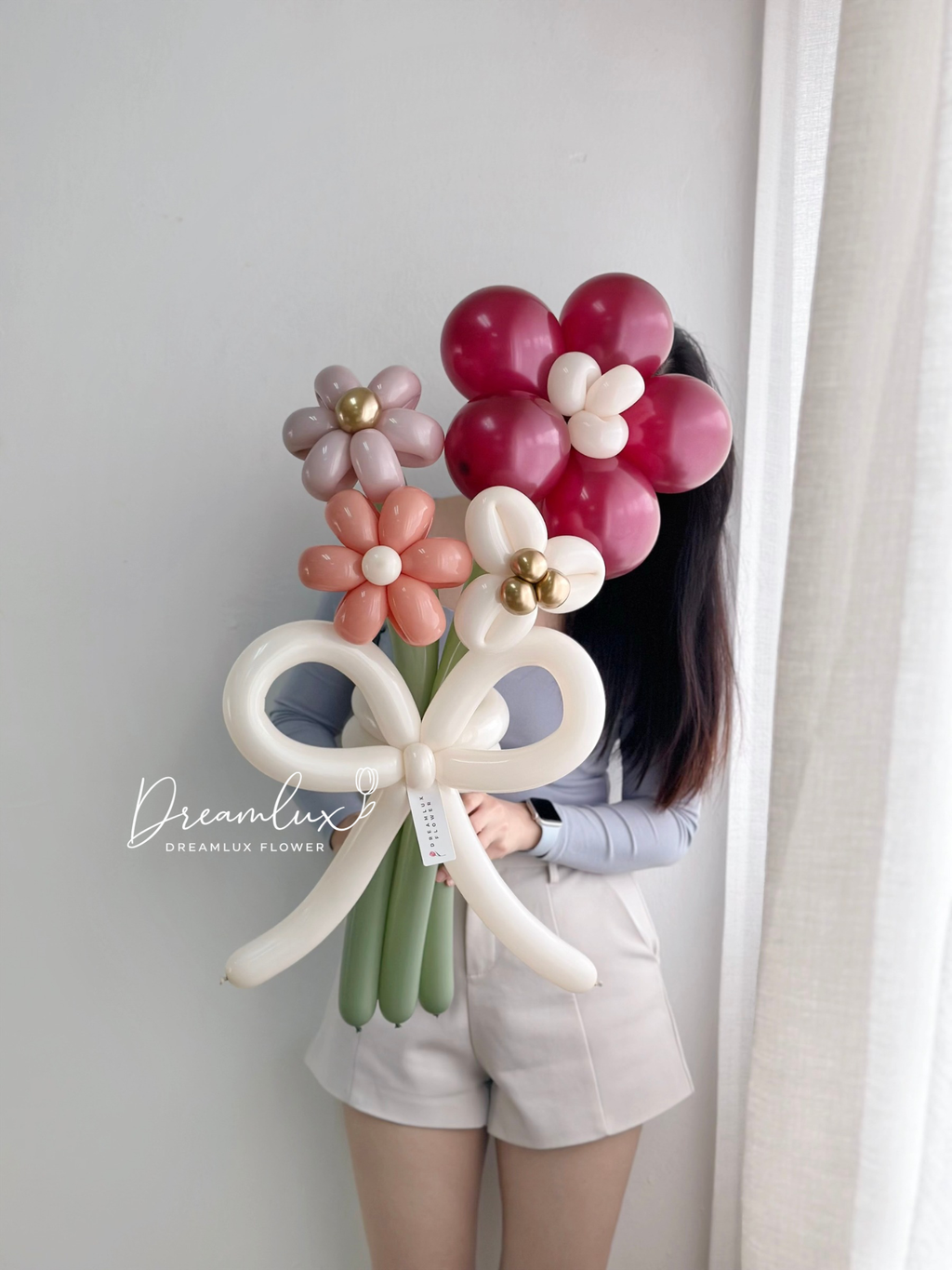 Copy of  Dreamlux flower (Logo)