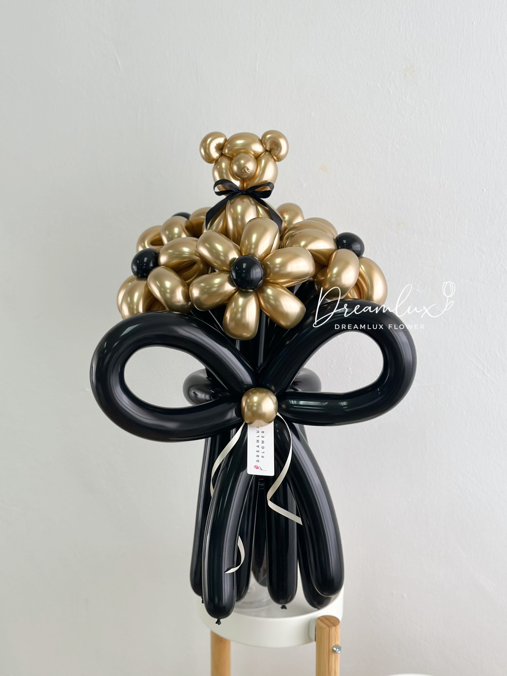 Copy of  Dreamlux flower (Logo)
