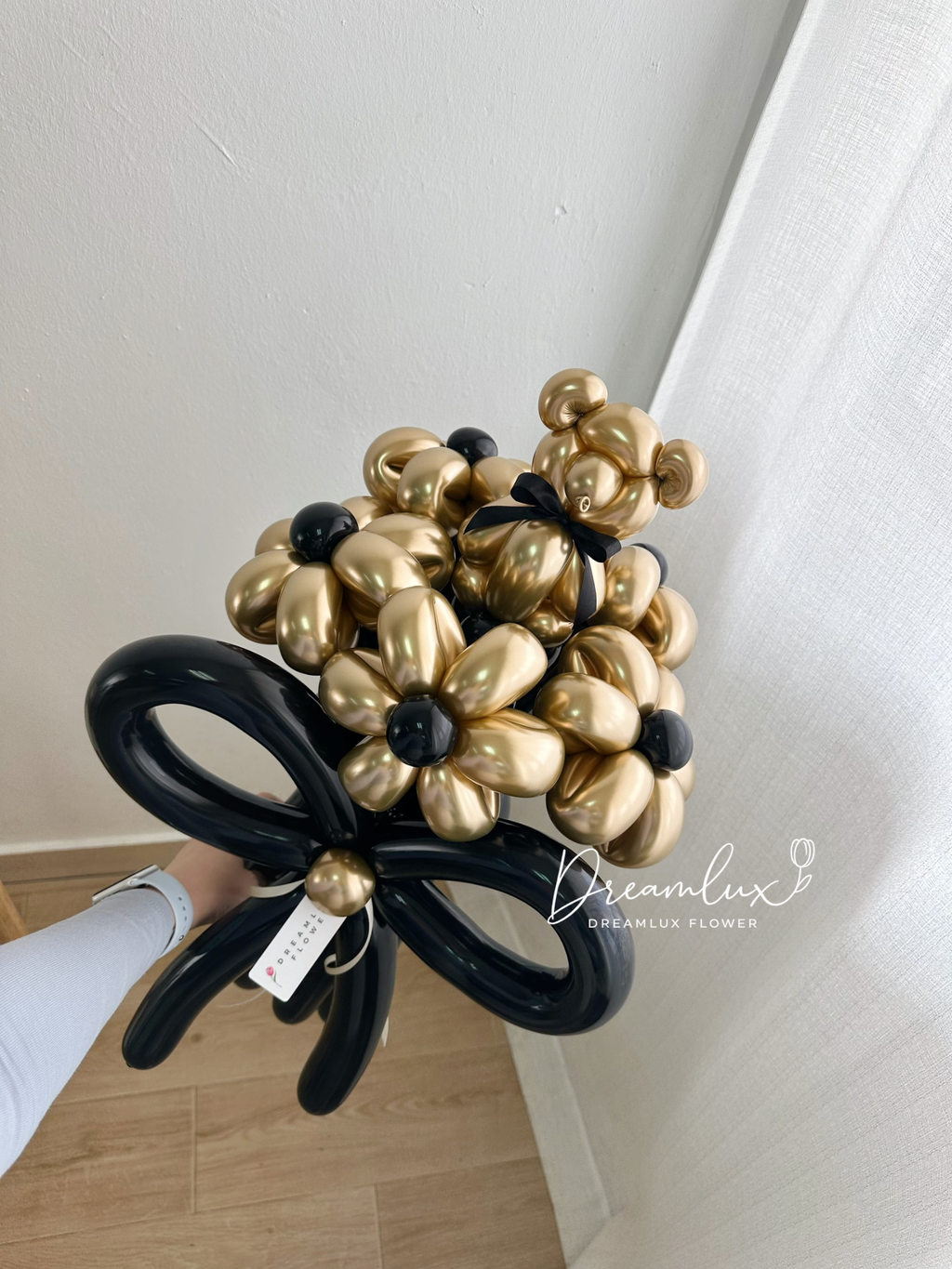 Copy of  Dreamlux flower (Logo)