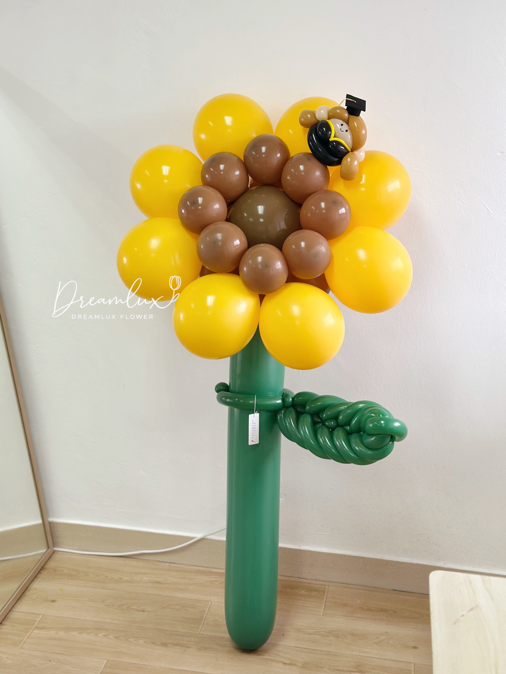 Copy of  Dreamlux flower (Logo)