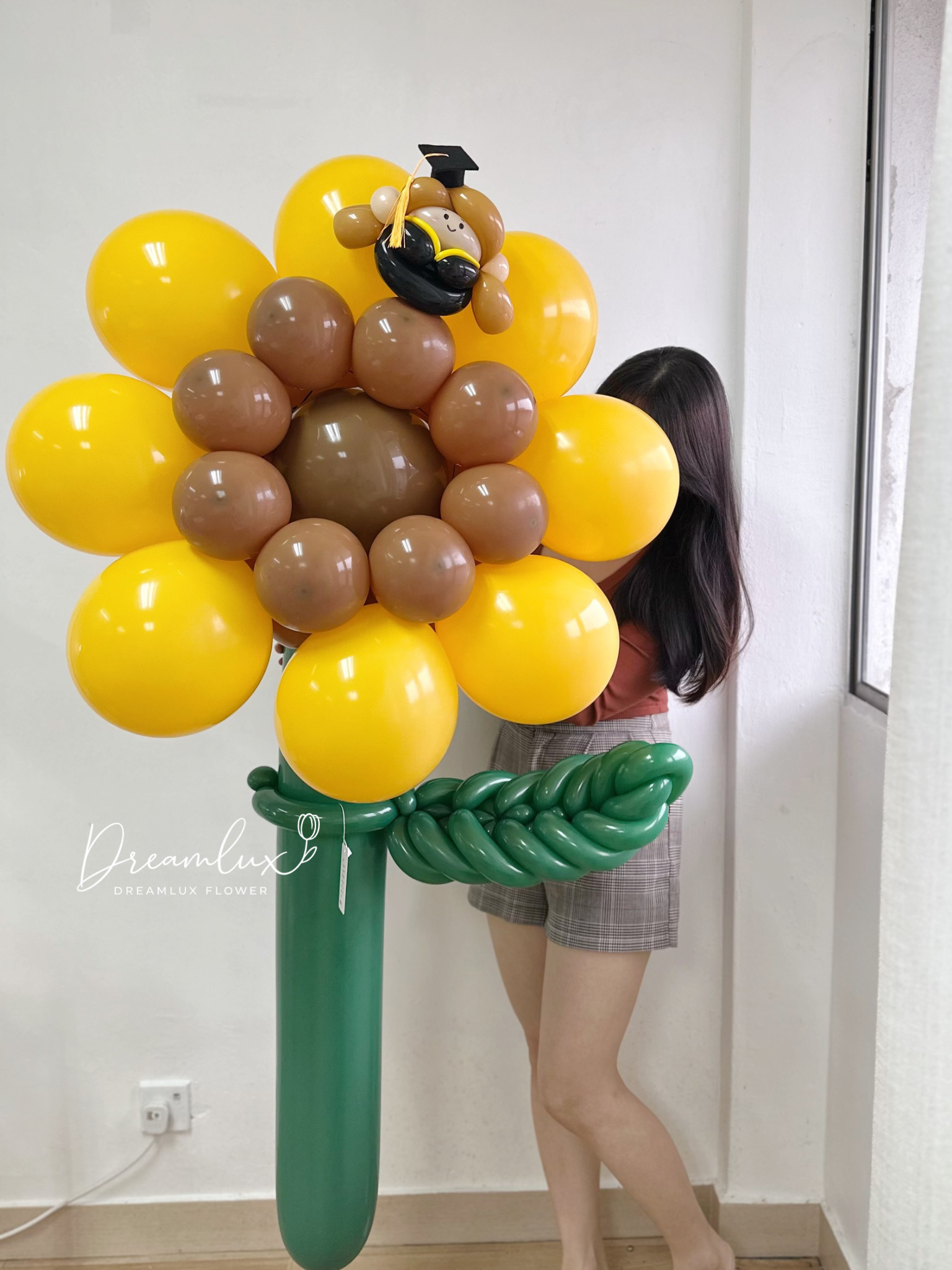 Copy of  Dreamlux flower (Logo)