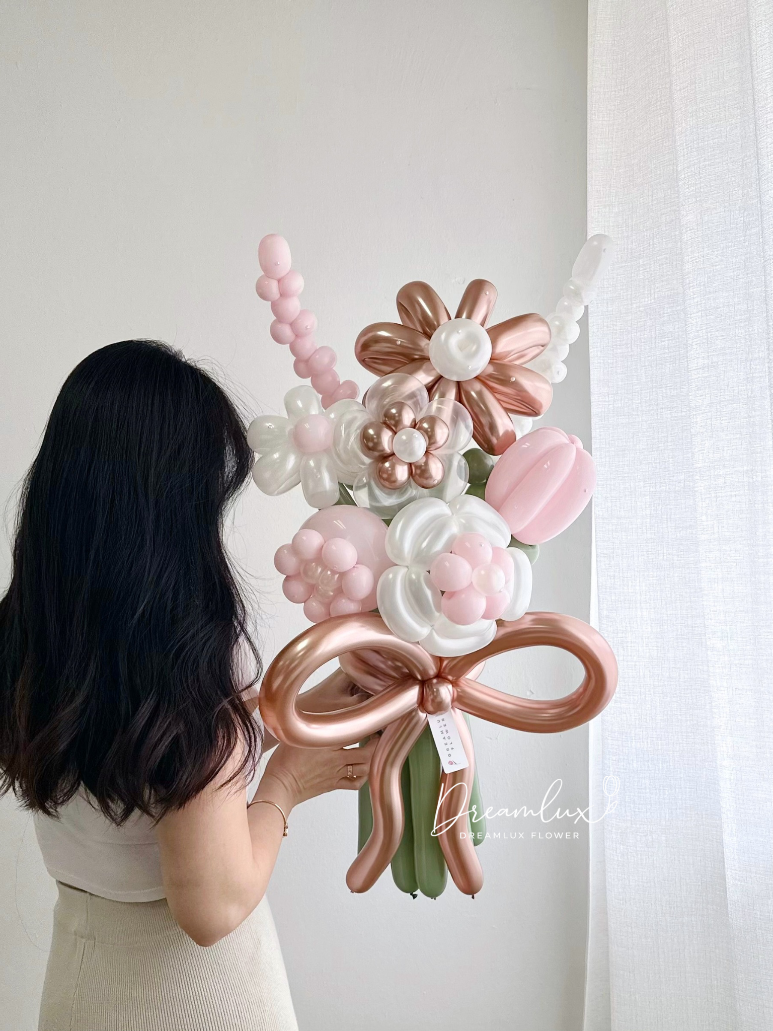 Copy of  Dreamlux flower (Logo)