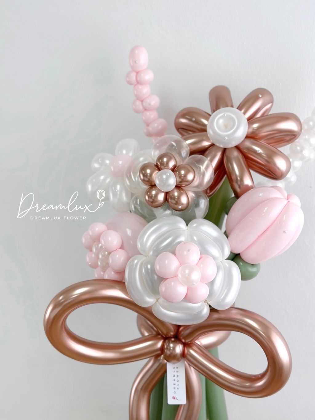 Copy of  Dreamlux flower (Logo)
