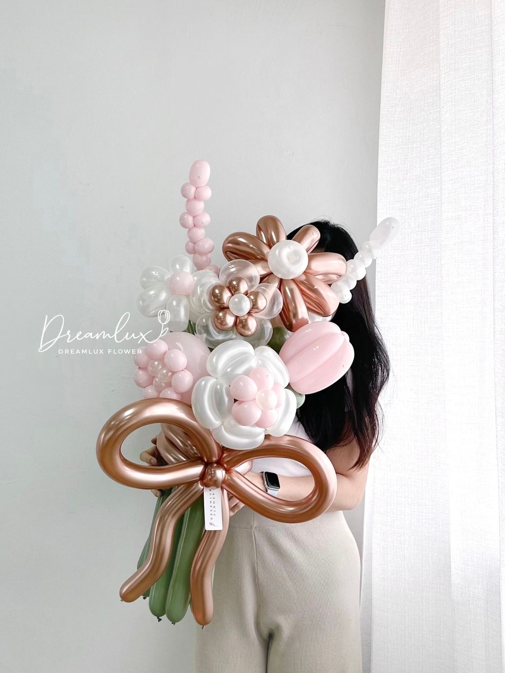 Copy of  Dreamlux flower (Logo)