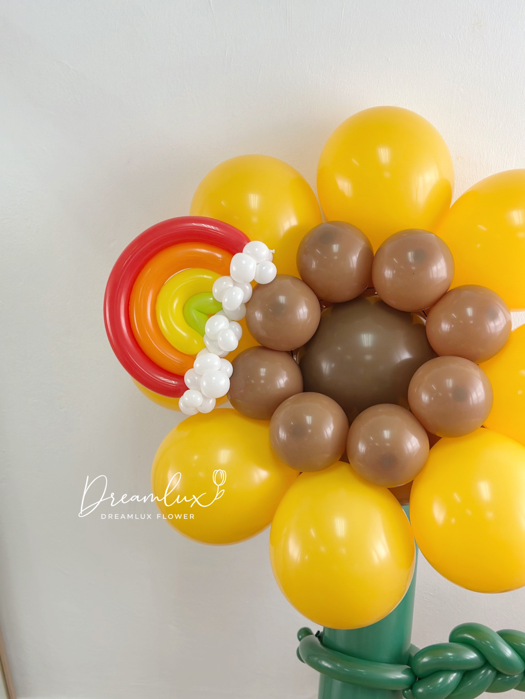 Copy of  Dreamlux flower (Logo)