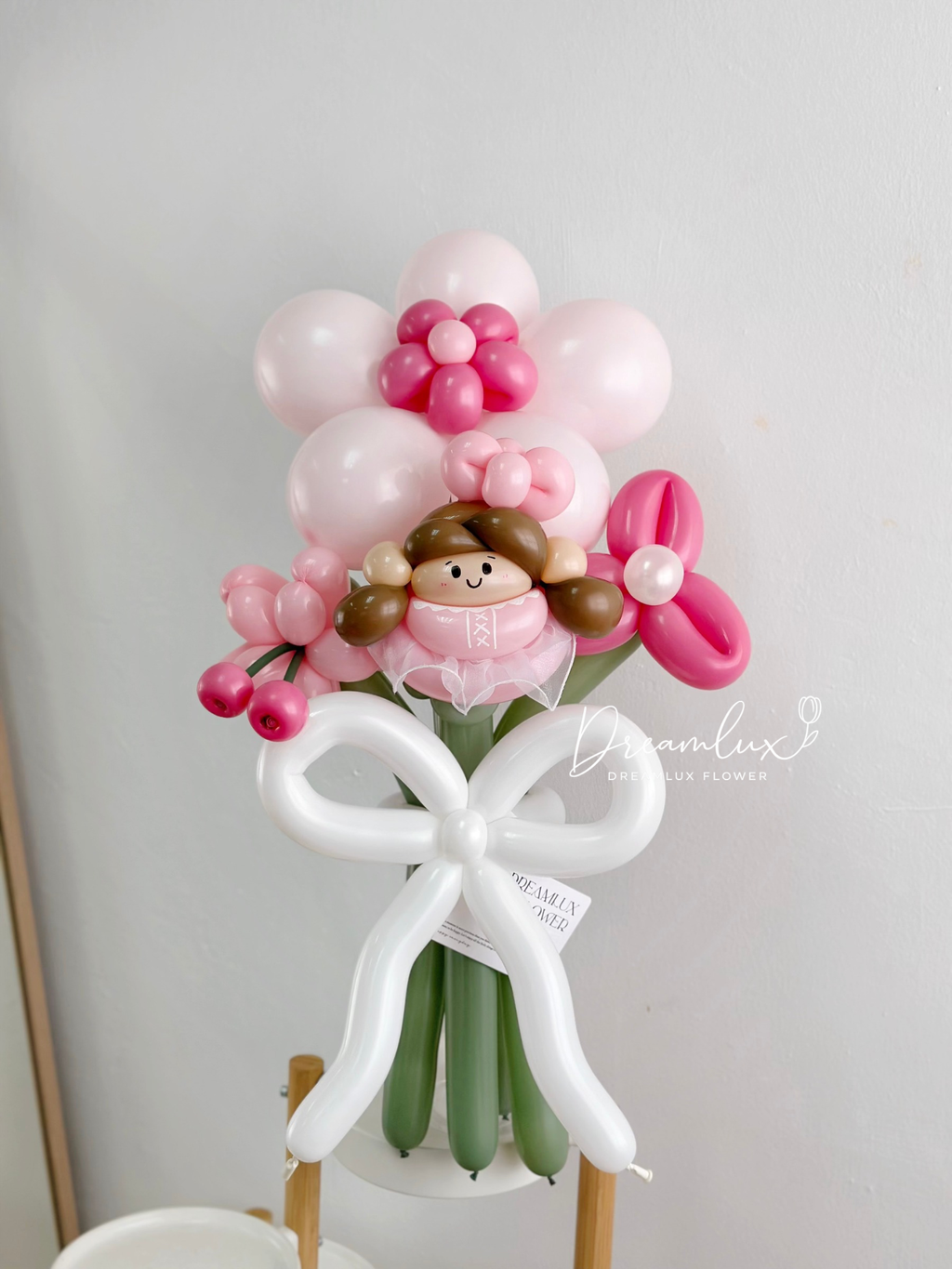 Copy of  Dreamlux flower (Logo)