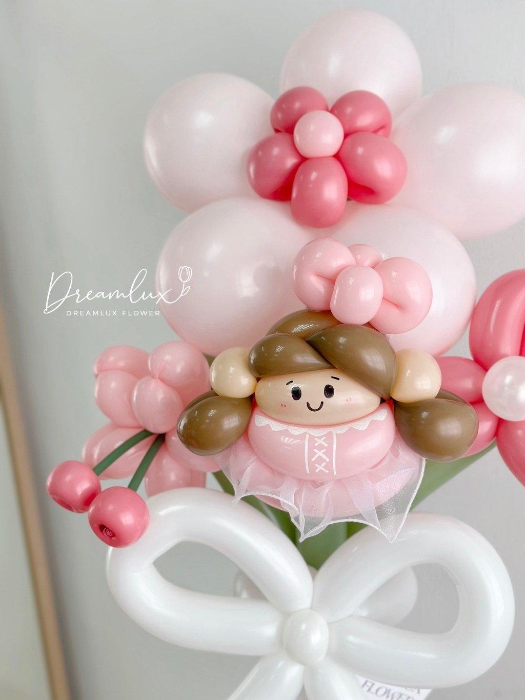 Copy of  Dreamlux flower (Logo)