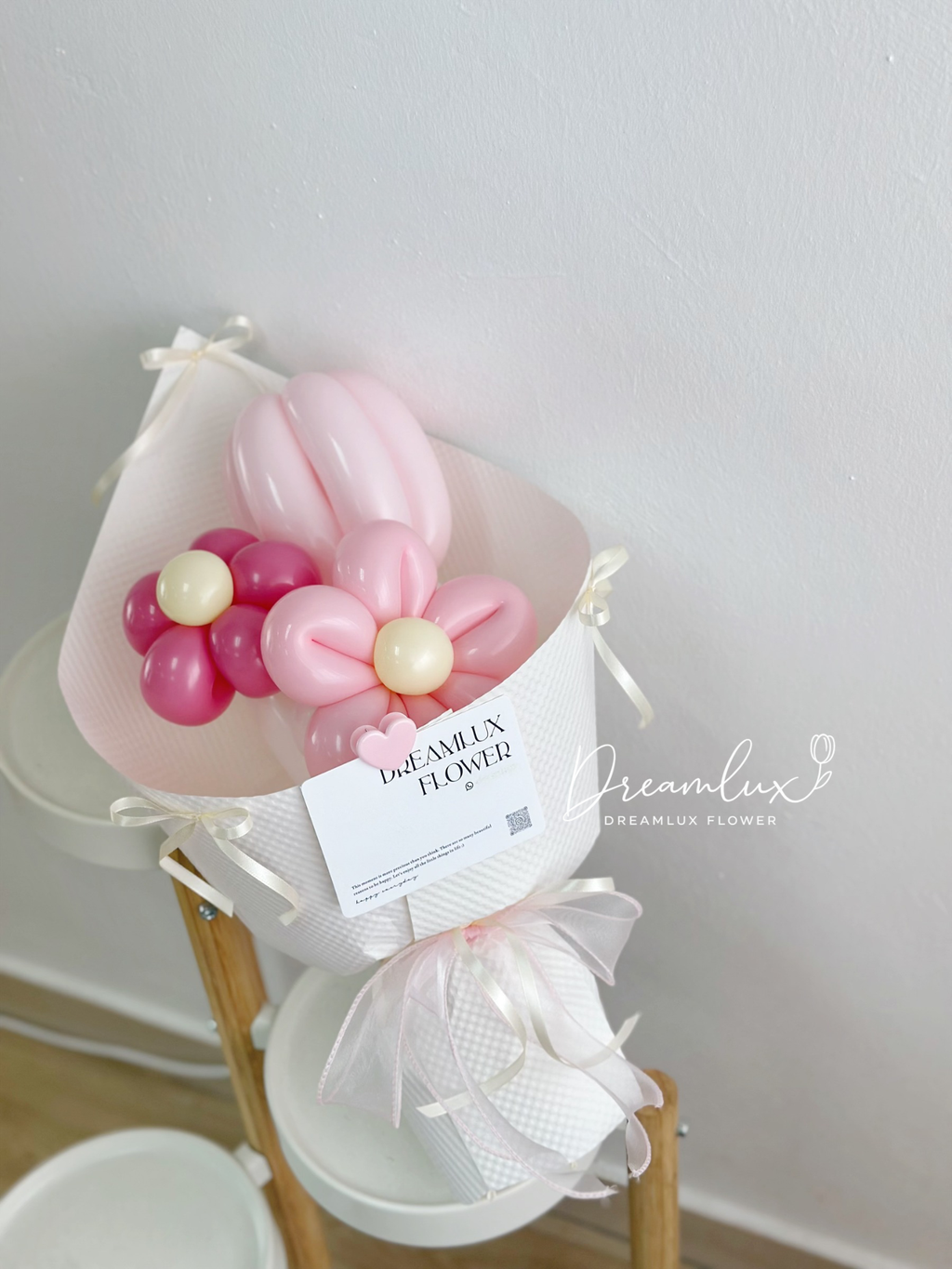 Copy of  Dreamlux flower (Logo)