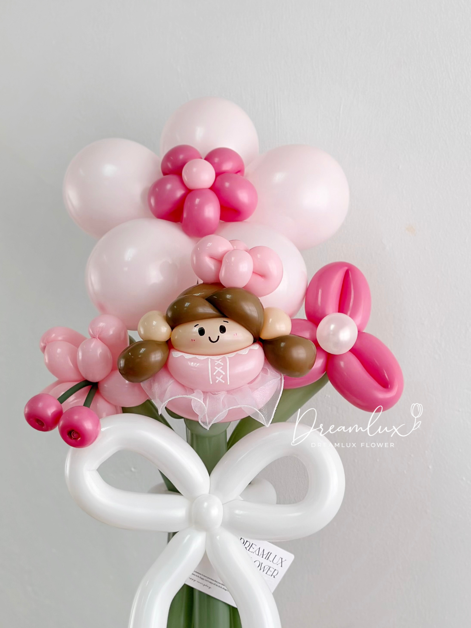 Copy of  Dreamlux flower (Logo)