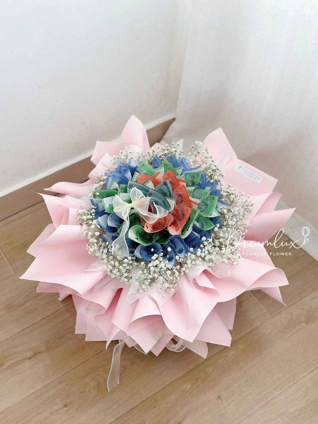 Copy of  Dreamlux flower (Logo)