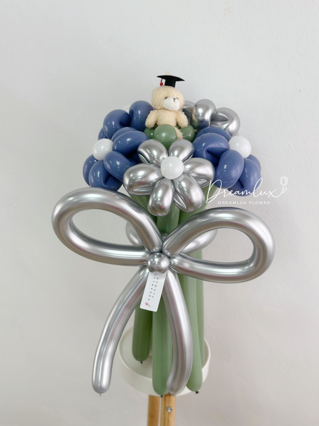 Copy of  Dreamlux flower (Logo)