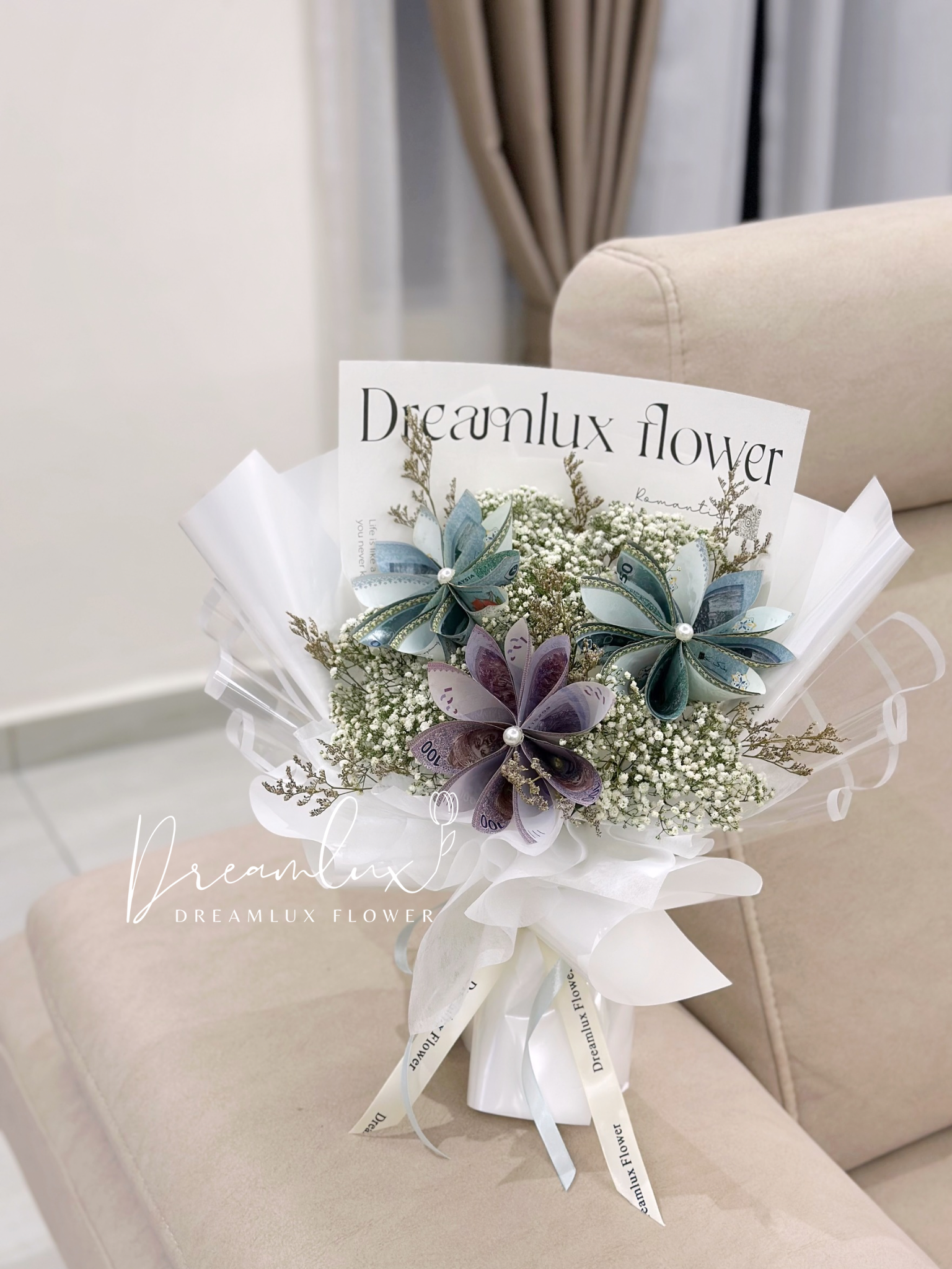 Copy of  Dreamlux flower (Logo) (27)