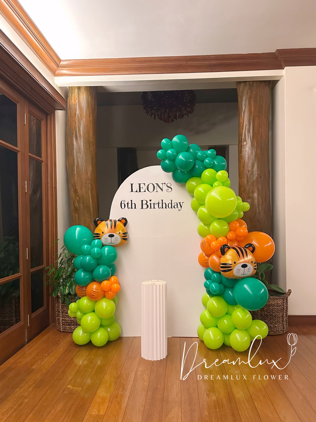 Copy of  Dreamlux flower (Logo) (62)