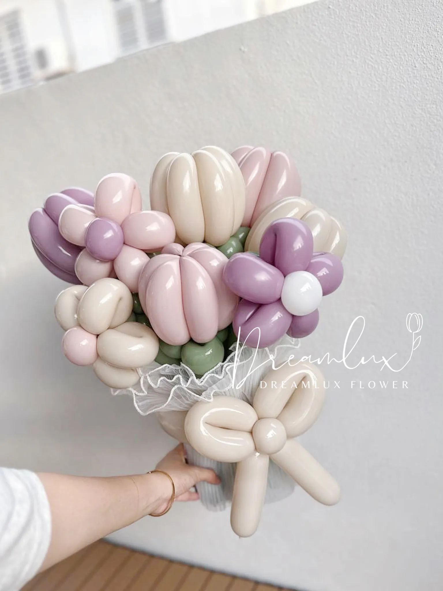 D18C0AE5-5D80-49E5-B7ED-67631A9D8E37