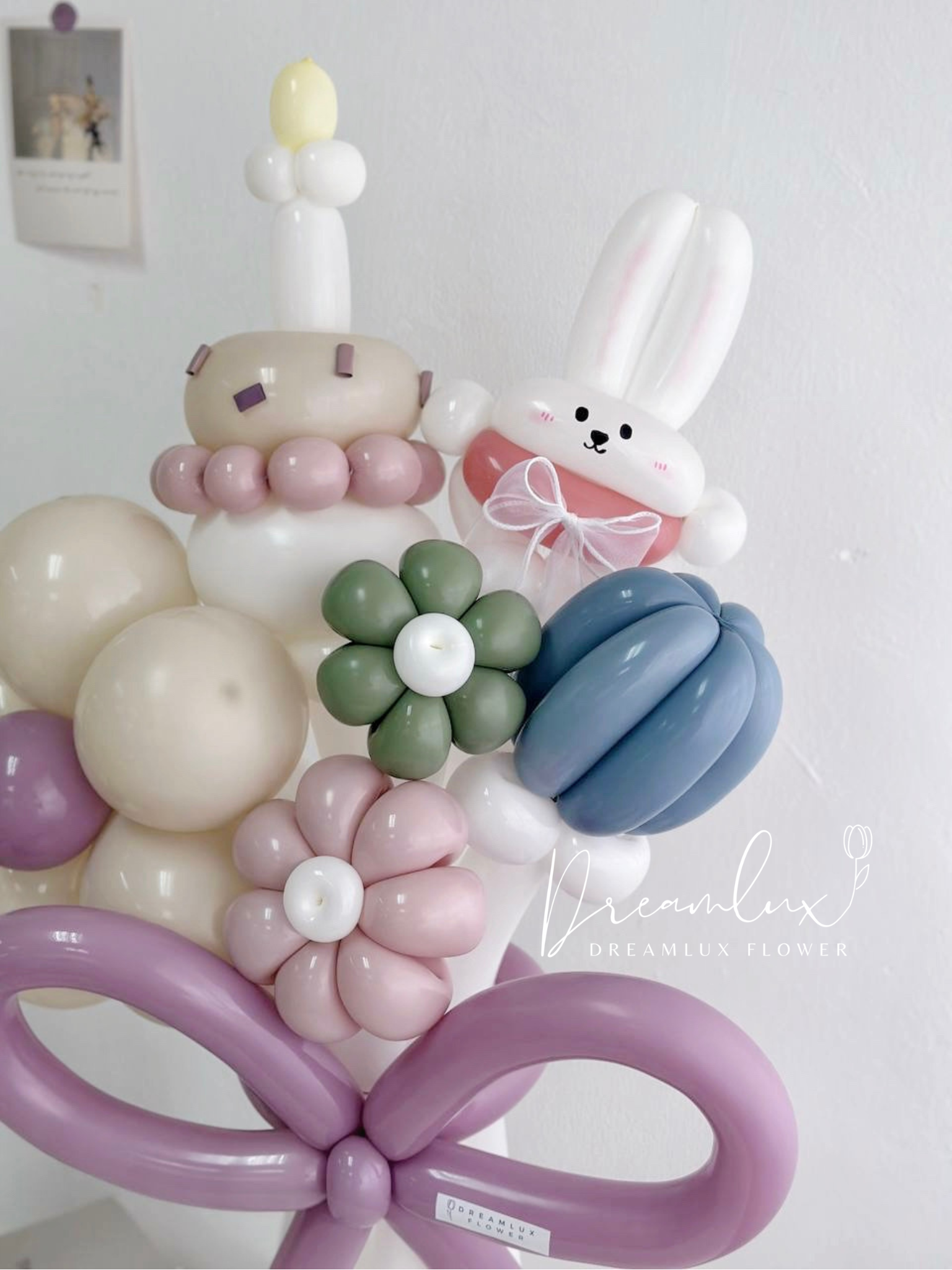 Copy of  Dreamlux flower (Logo)