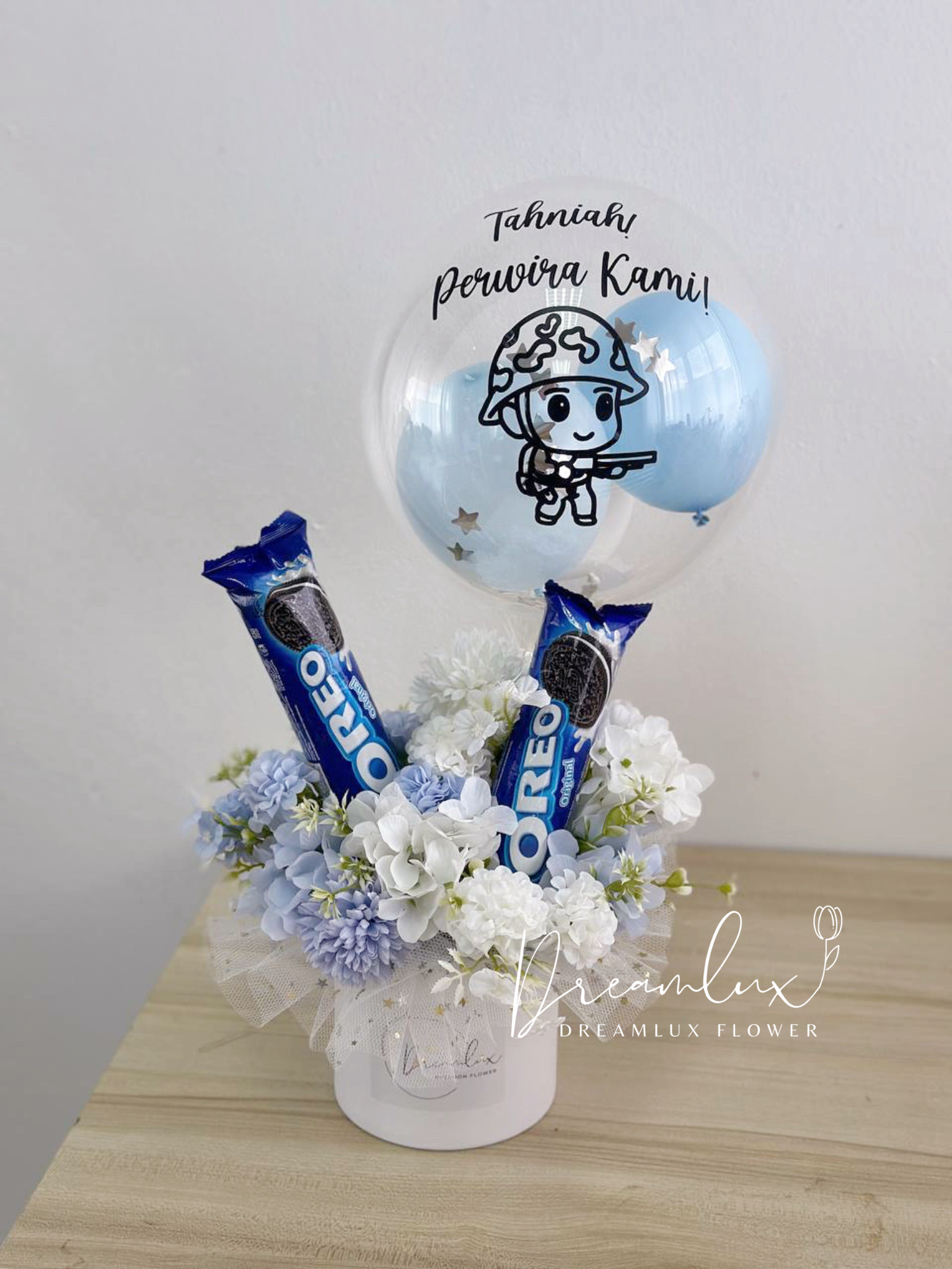 Copy of  Dreamlux flower (Logo)