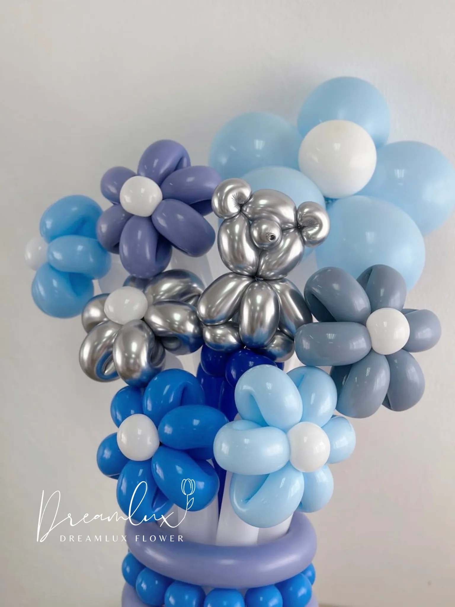 Copy of  Dreamlux flower (Logo)