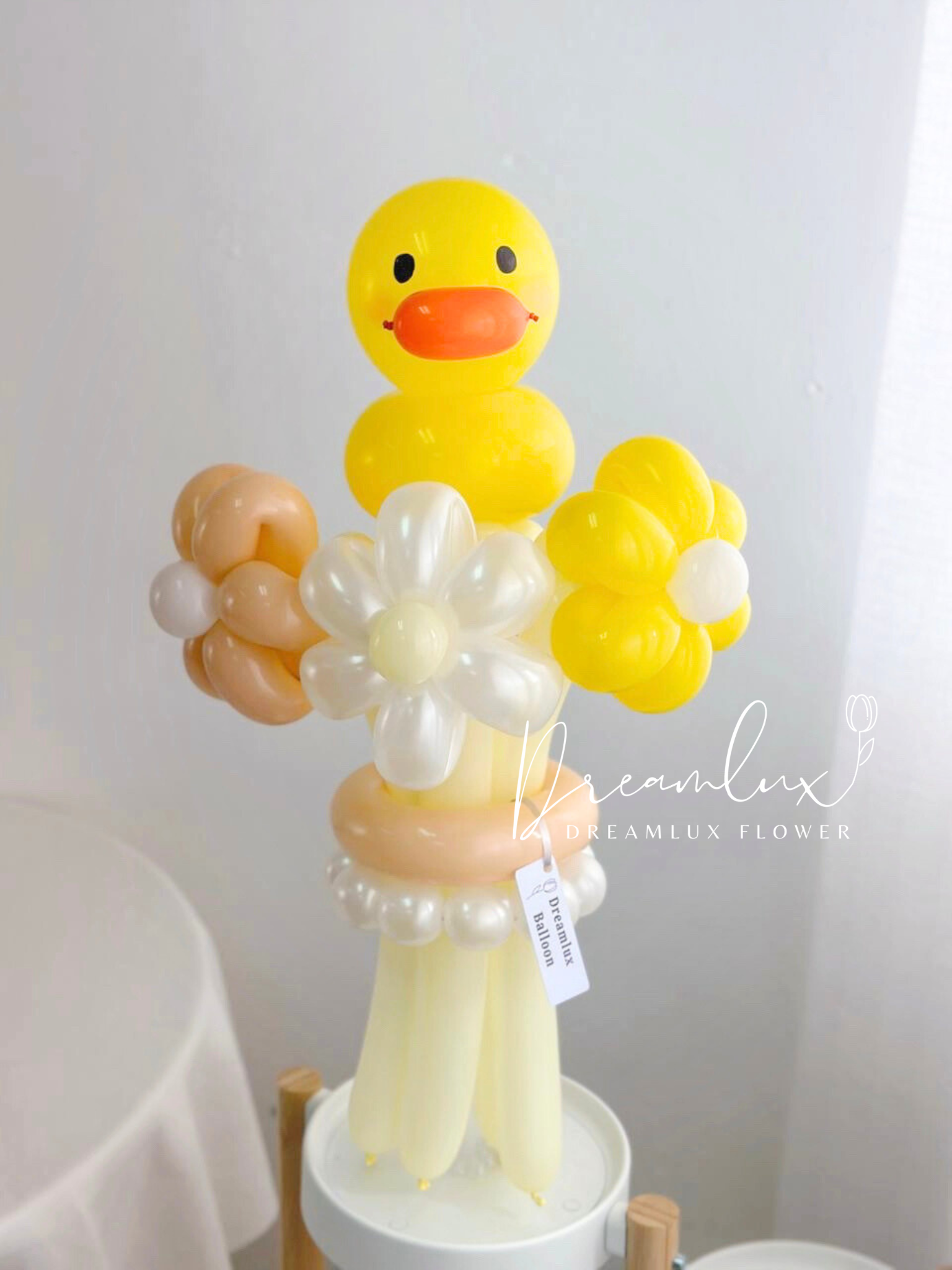 Copy of  Dreamlux flower (Logo)