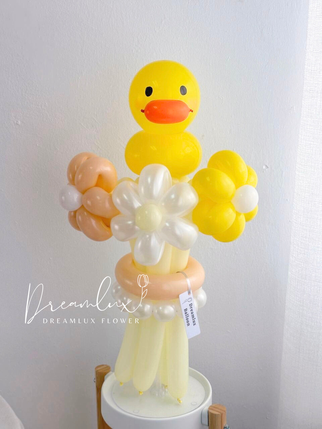 Copy of  Dreamlux flower (Logo)