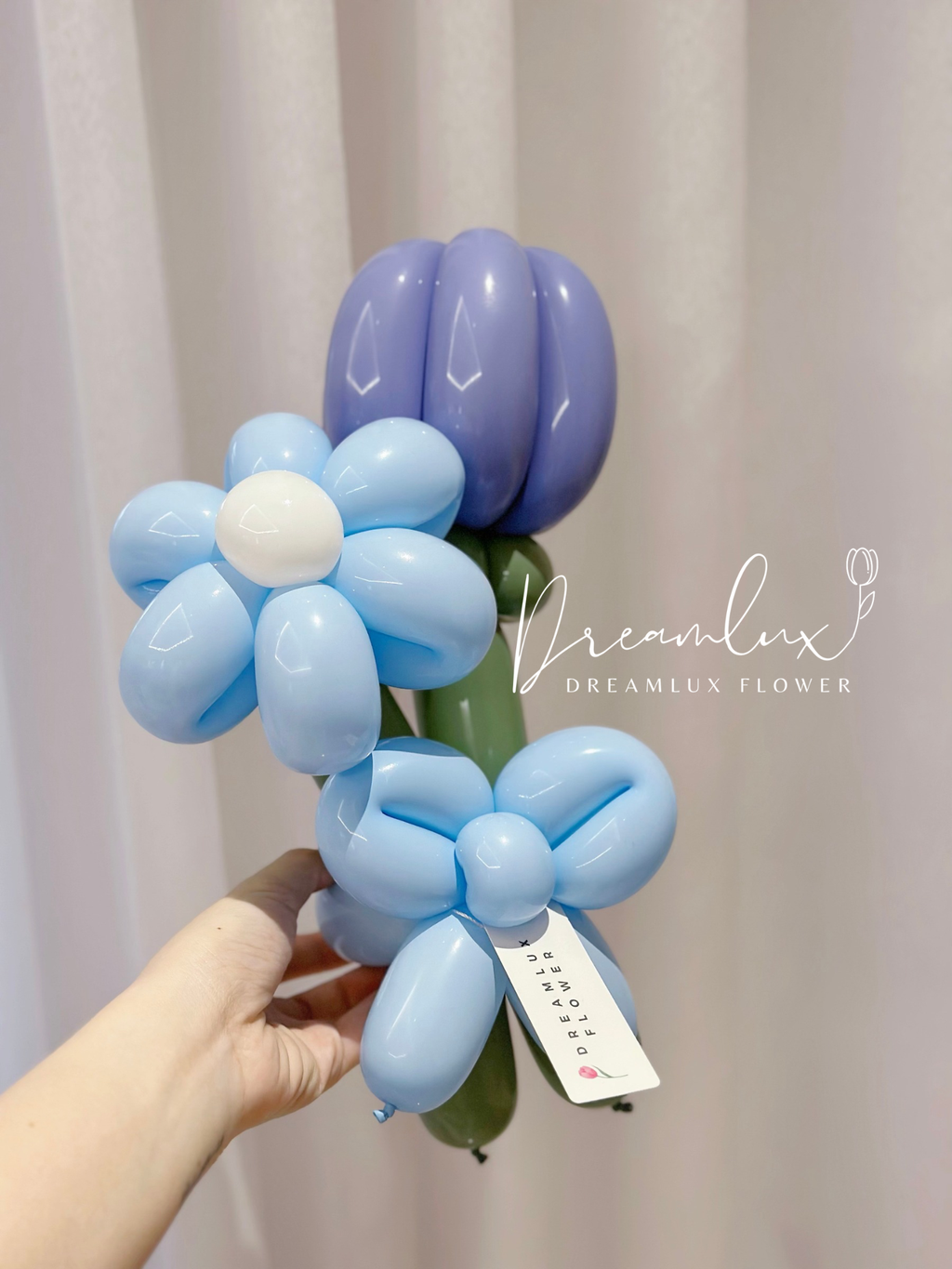 Copy of  Dreamlux flower (Logo)