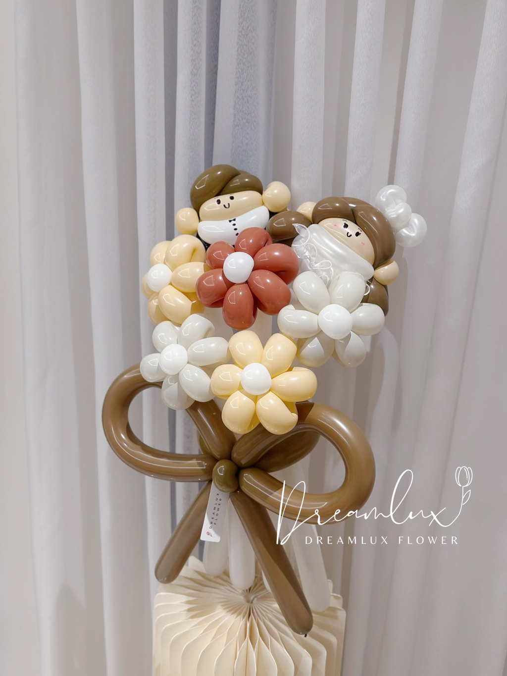 Copy of  Dreamlux flower (Logo)