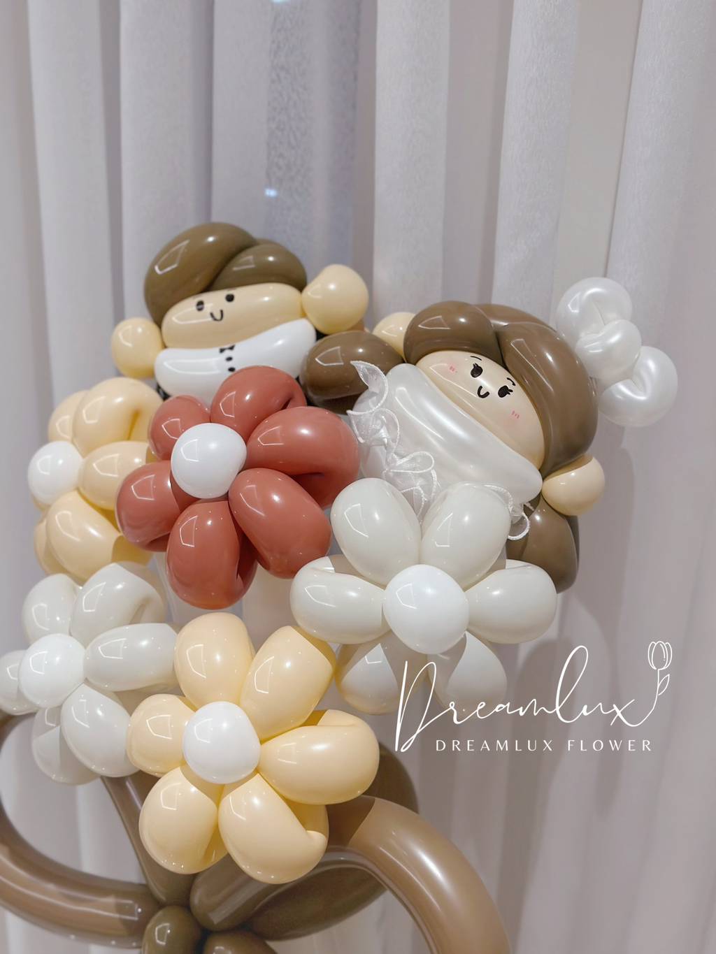 Copy of  Dreamlux flower (Logo)