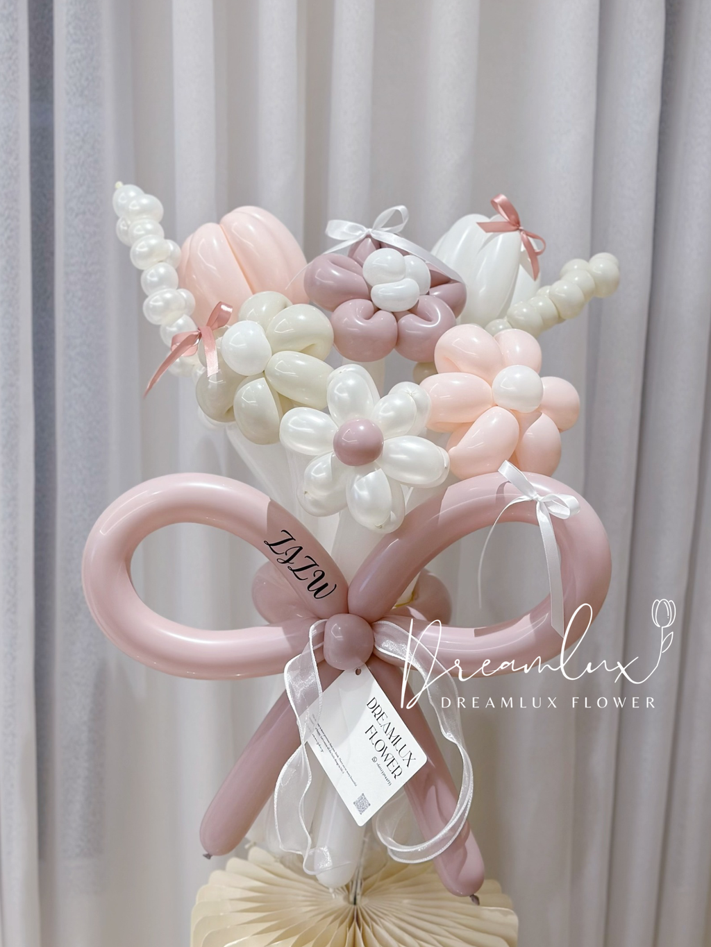 Copy of  Dreamlux flower (Logo)