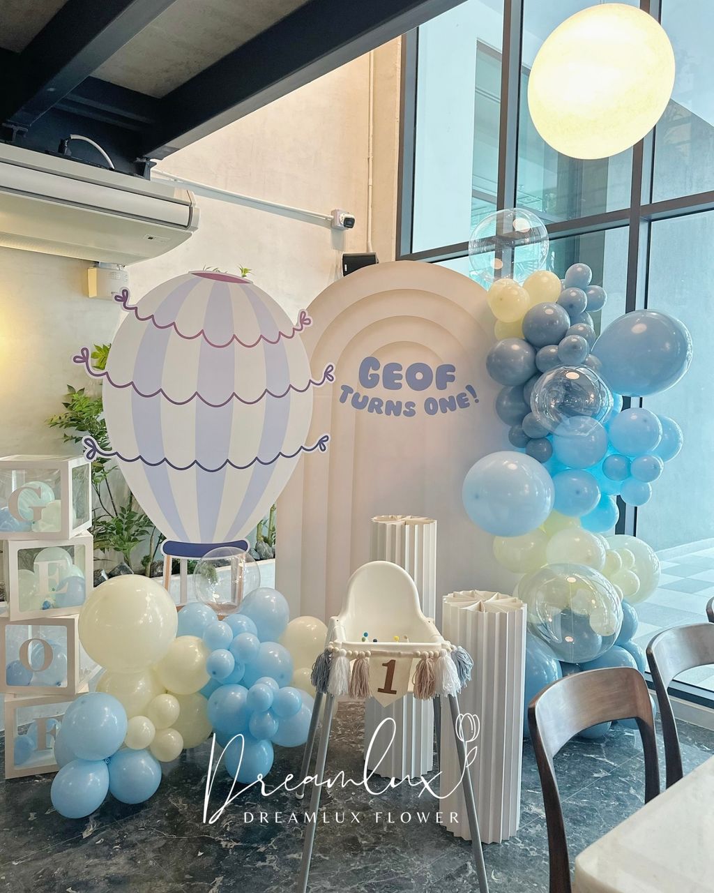 Copy of  Dreamlux flower (Logo)