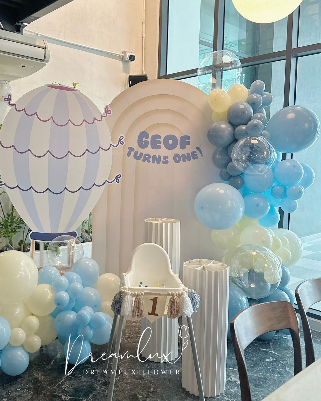 Copy of  Dreamlux flower (Logo).png