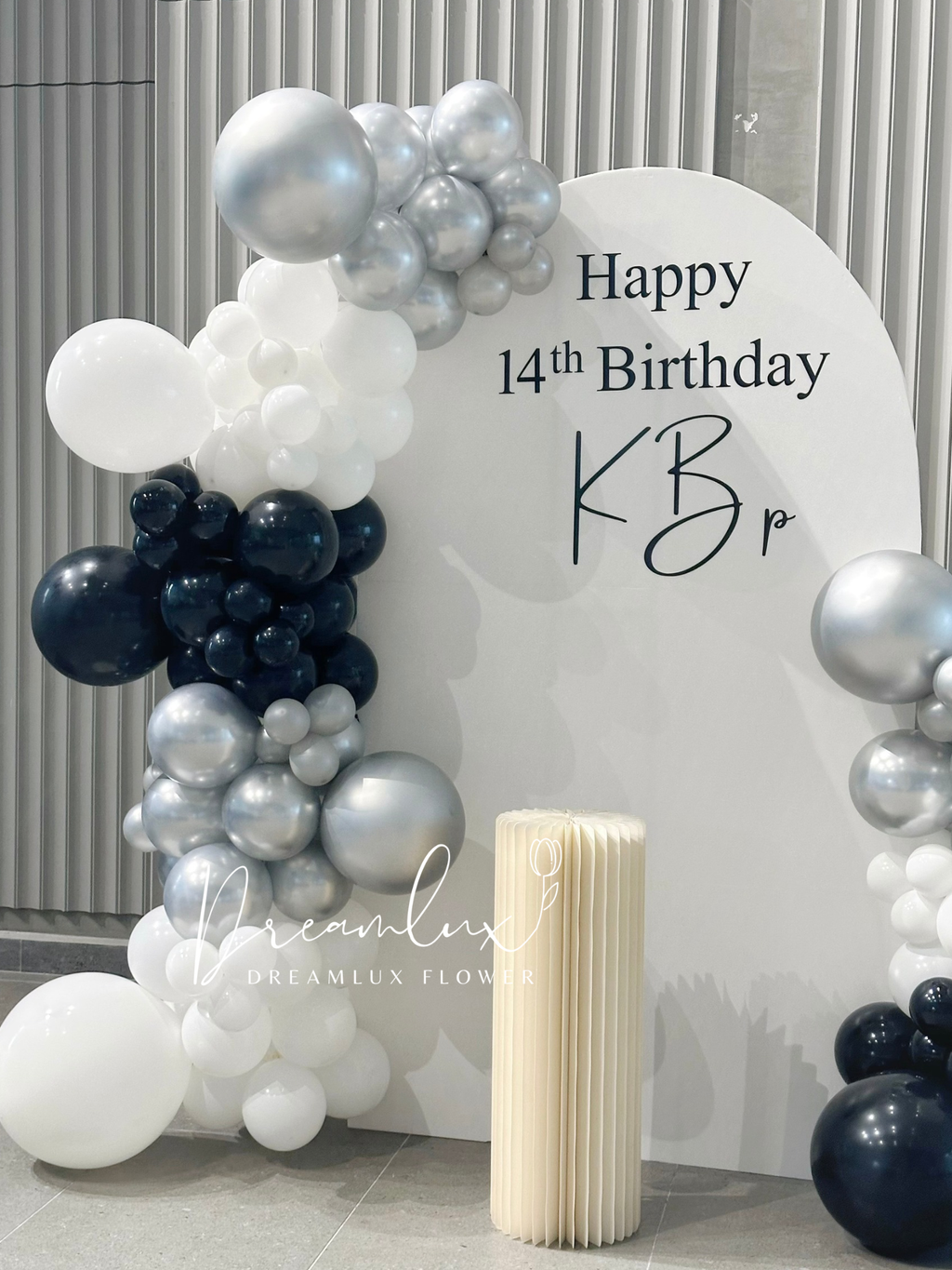 Copy of  Dreamlux flower (Logo)