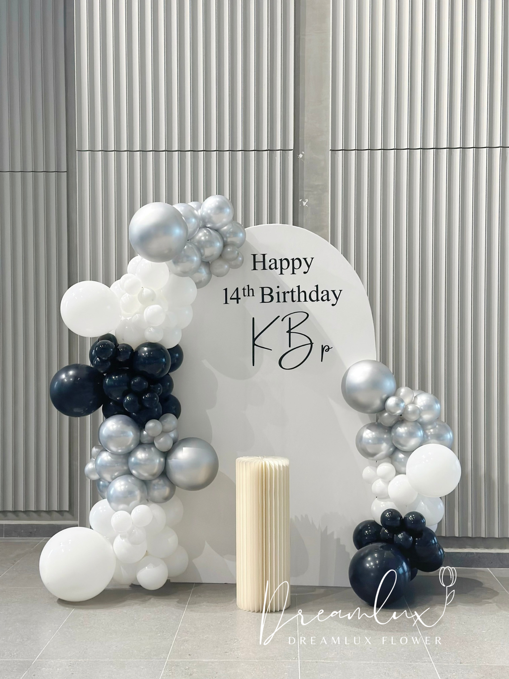 Copy of  Dreamlux flower (Logo)